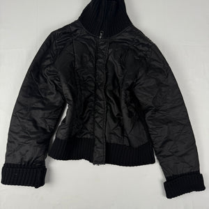 Black zip up puffer jacket (L)
