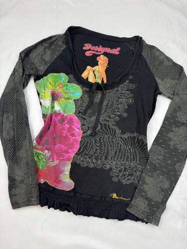 Black graphic long sleeves top (S/M)