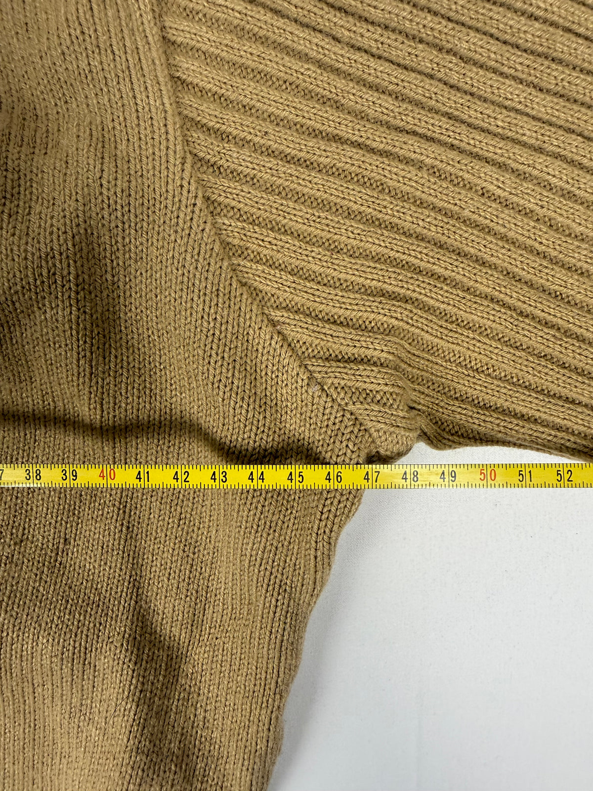 Beige V neck jumper (L)