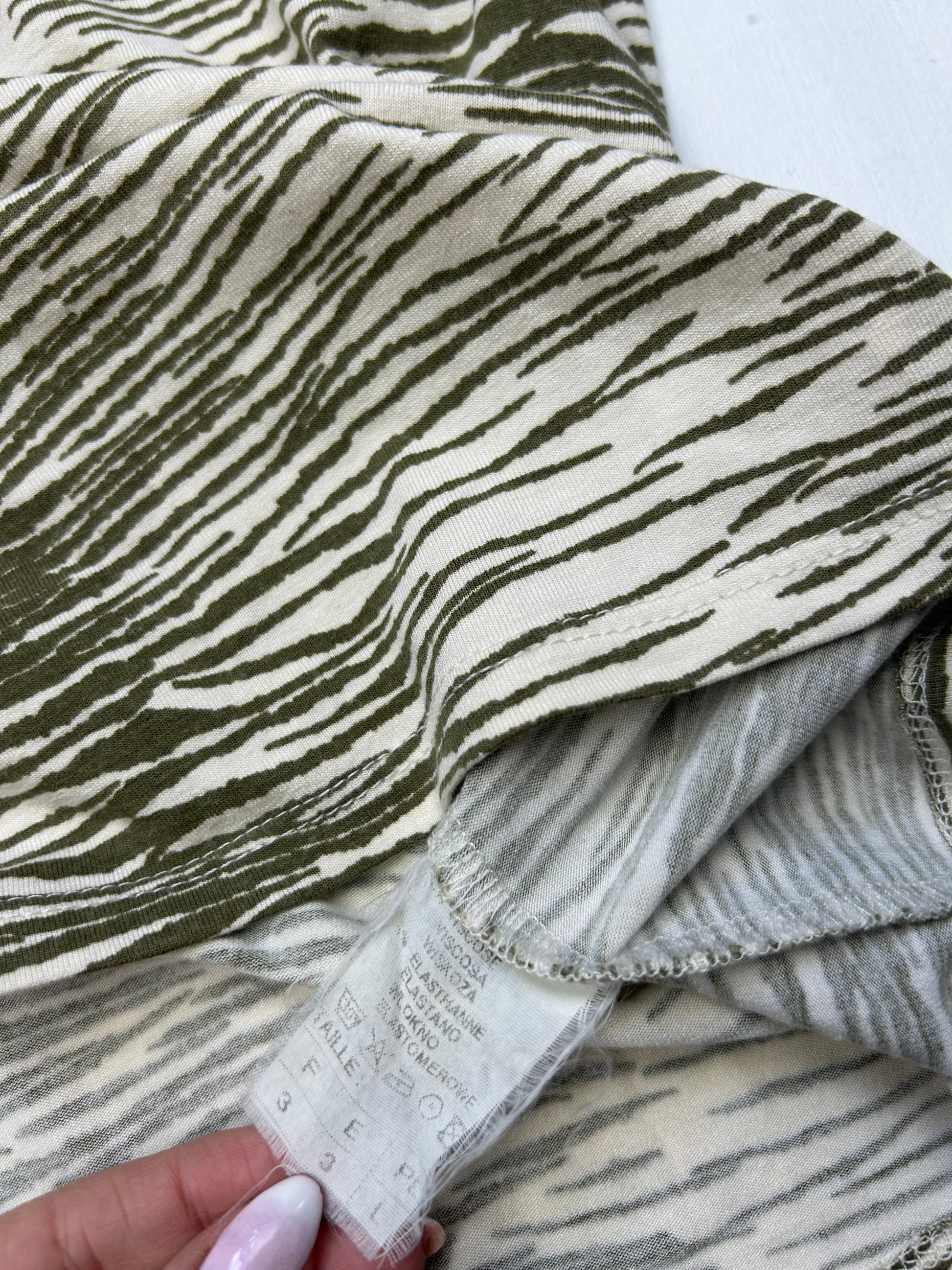 Khaki tiger print cotton tee (L)