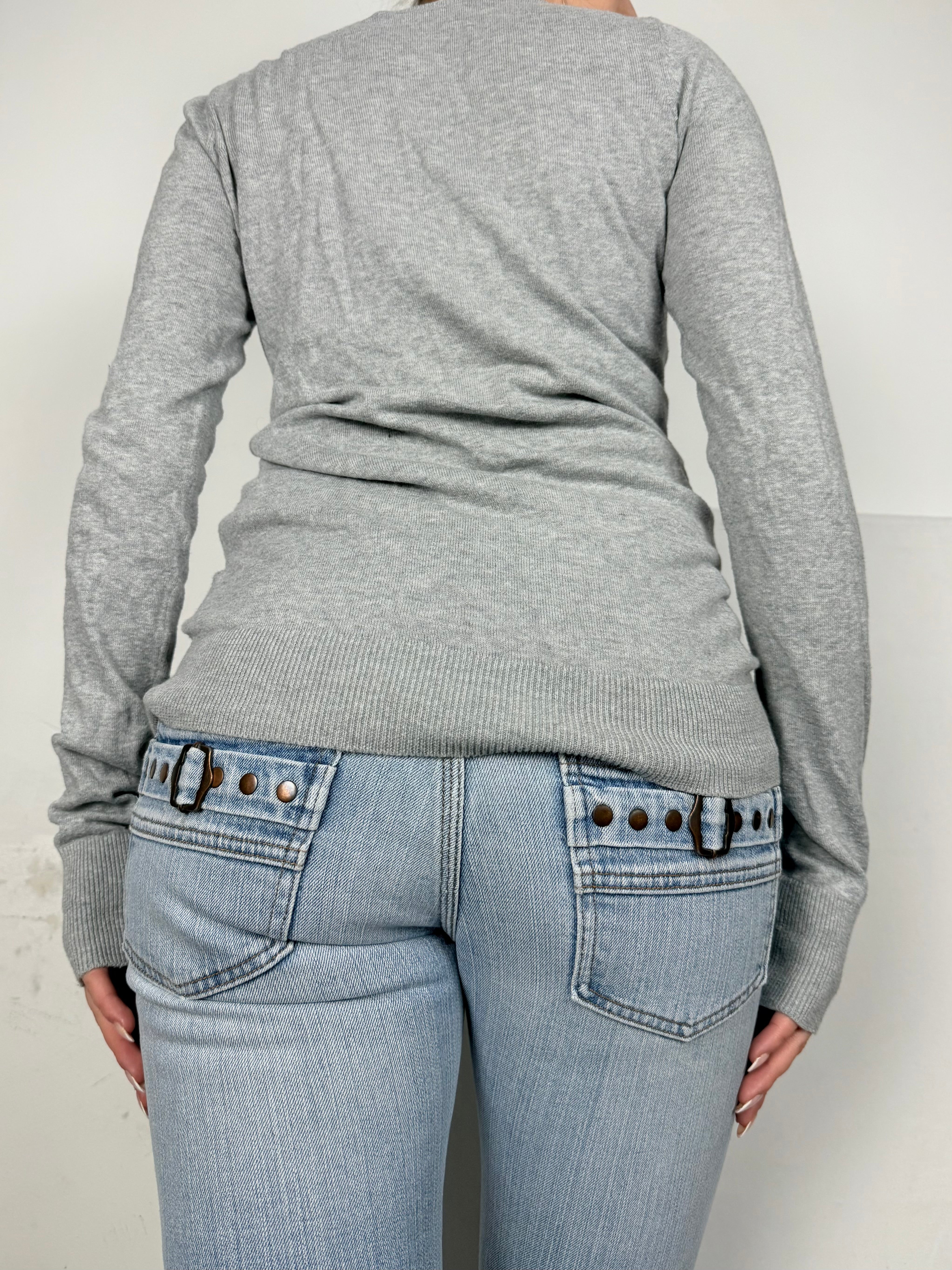 Grey V neck jumper (M)