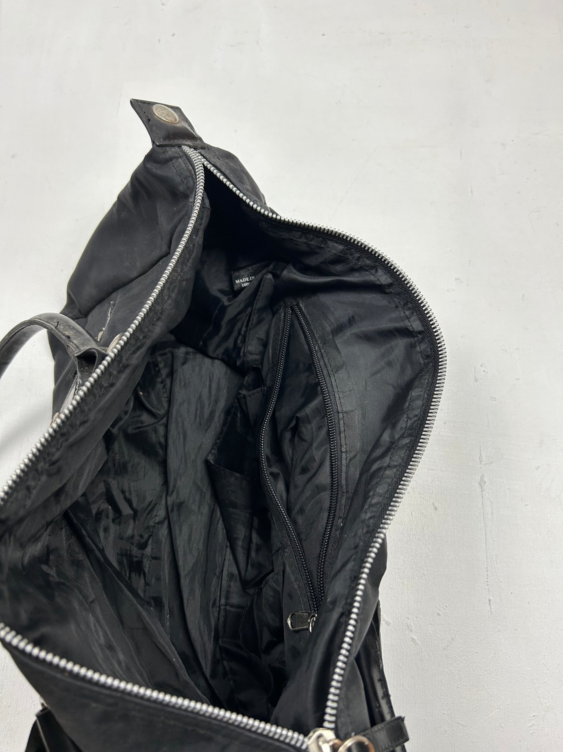 Black uni shoulder bag (42x15cm)