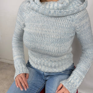 Baby blue turtleneck jumper (S)