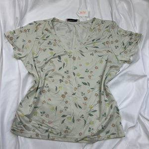 Green floral print lycra tee (L)