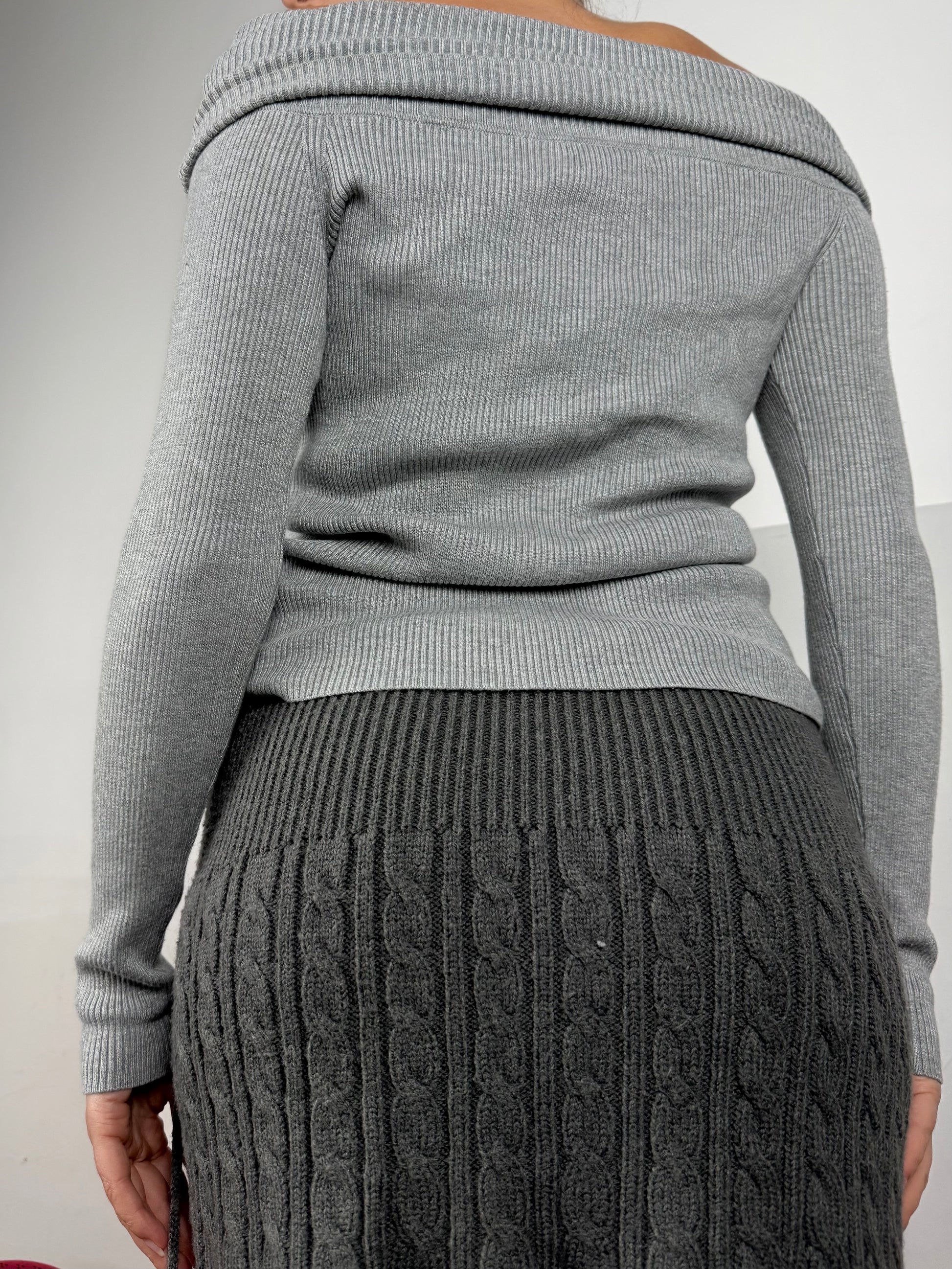 Grey ribbed turtleneck jumper (XS/S)