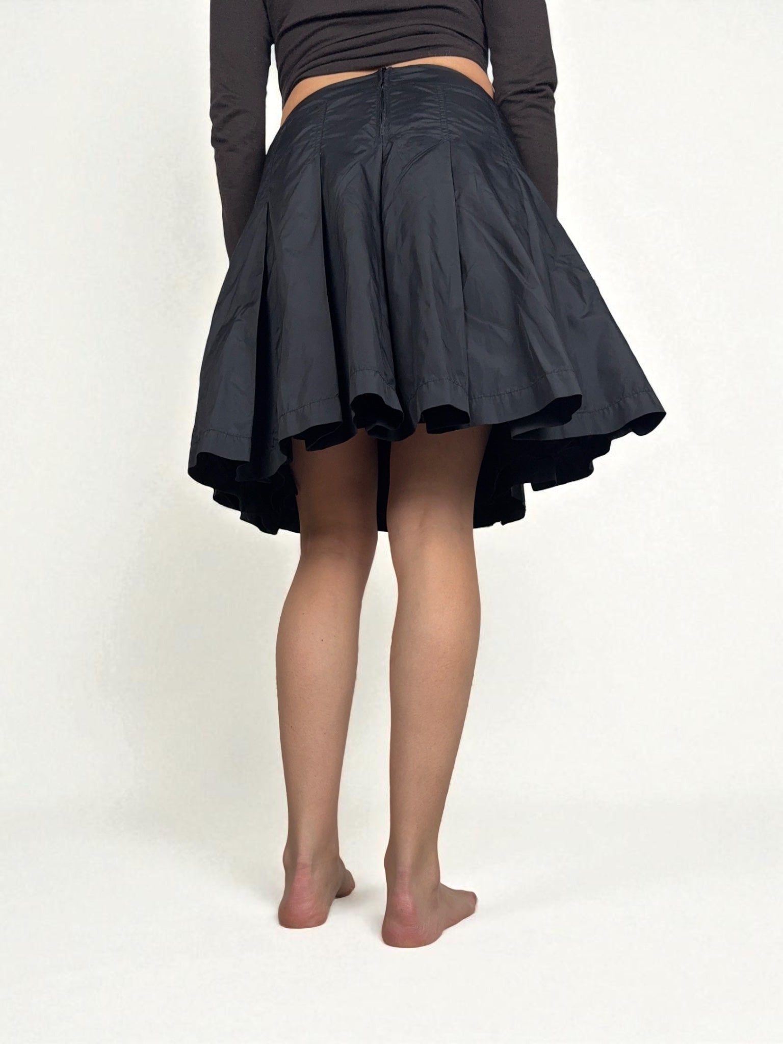 Black low rise pleated midi skirt (XS/S)
