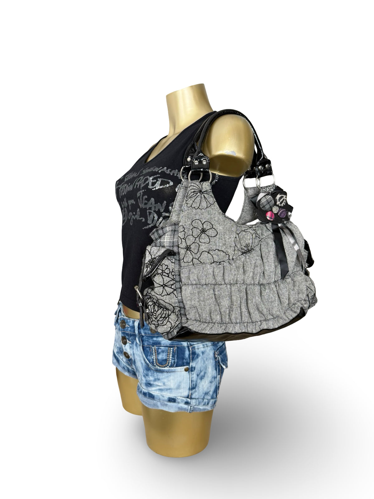 Grey shoulder bag with charms (20x38cm)