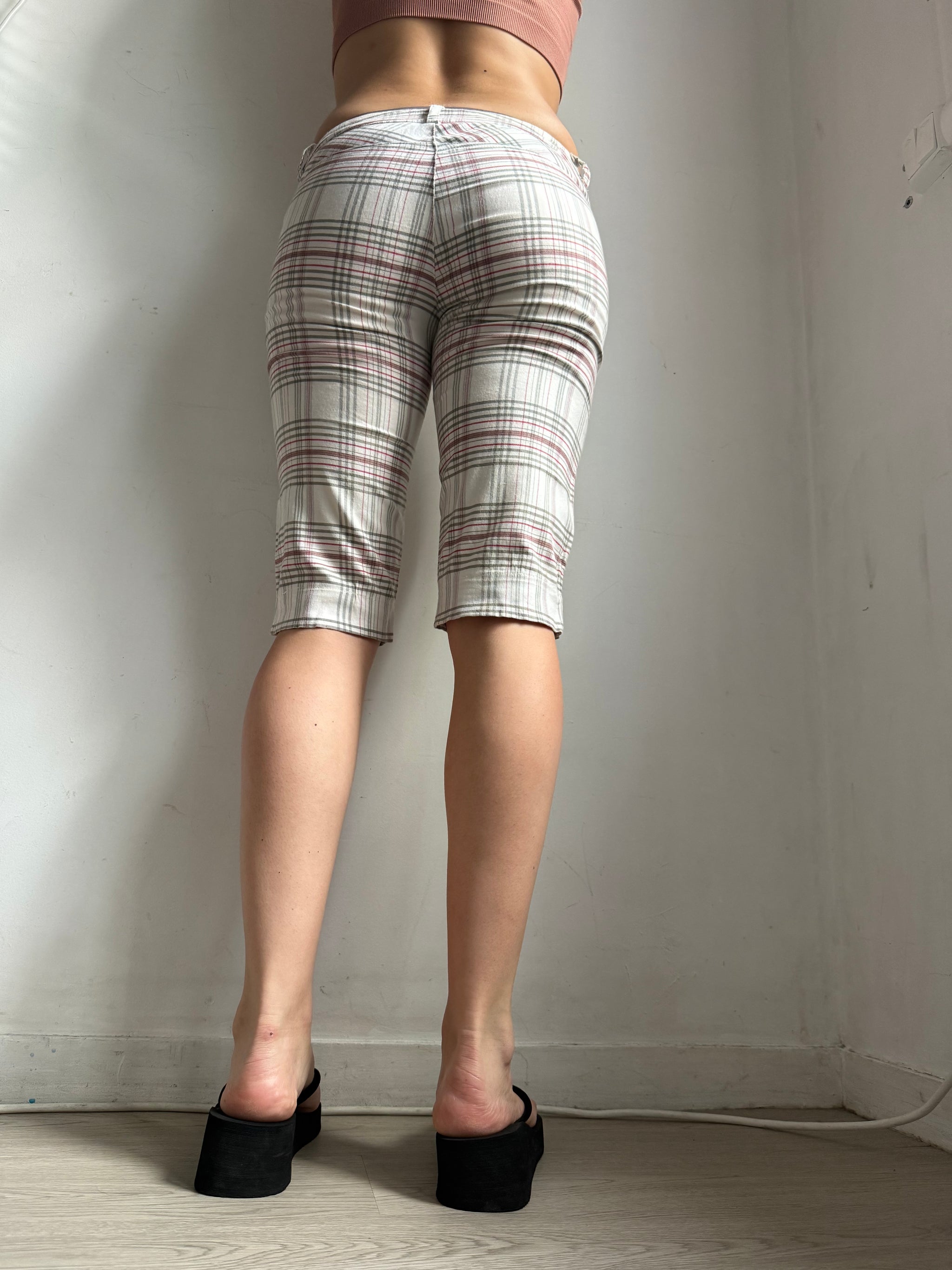 Cream check print capri pants (S)
