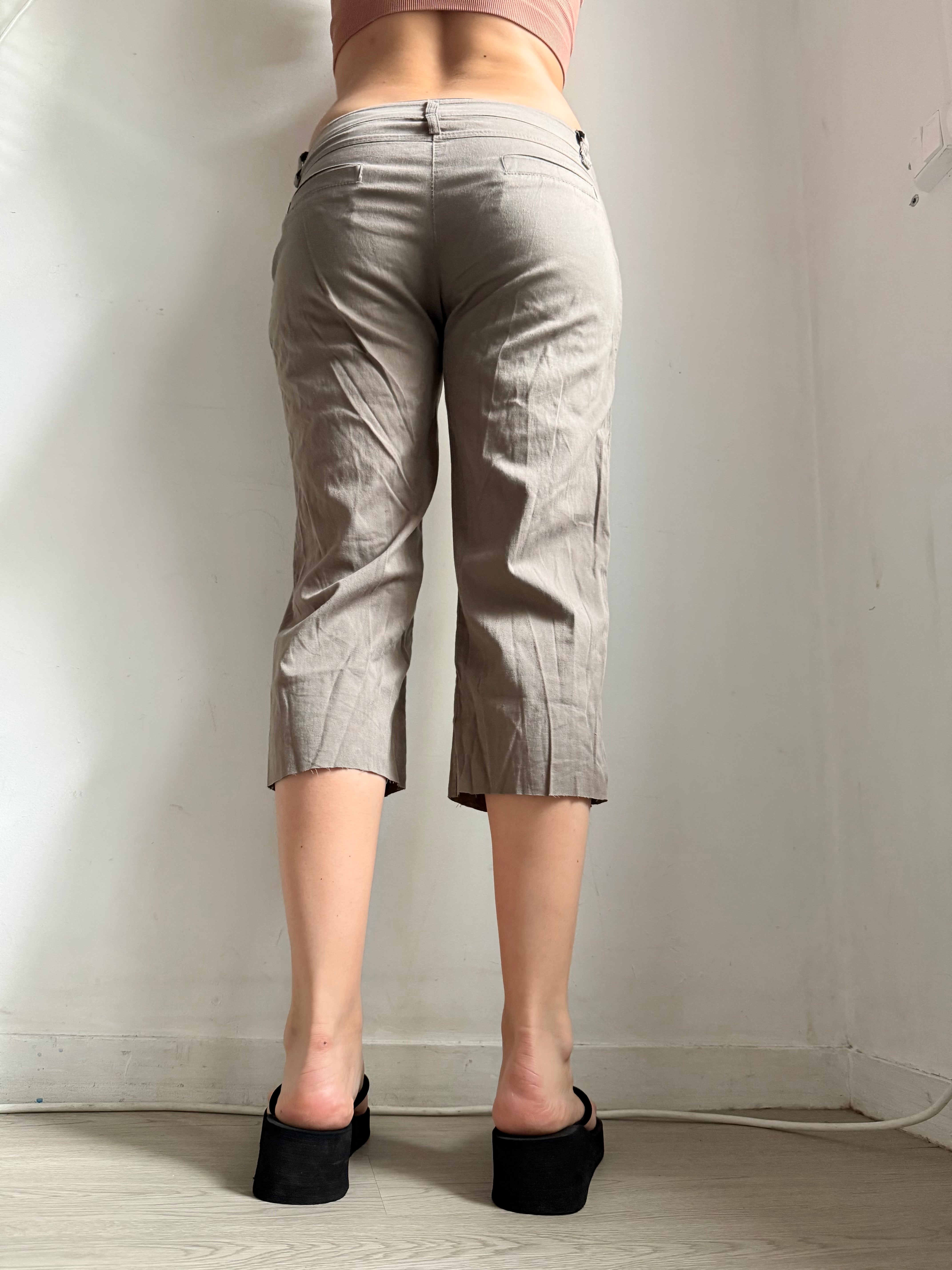 Khaki cotton low waist capri pants (S)
