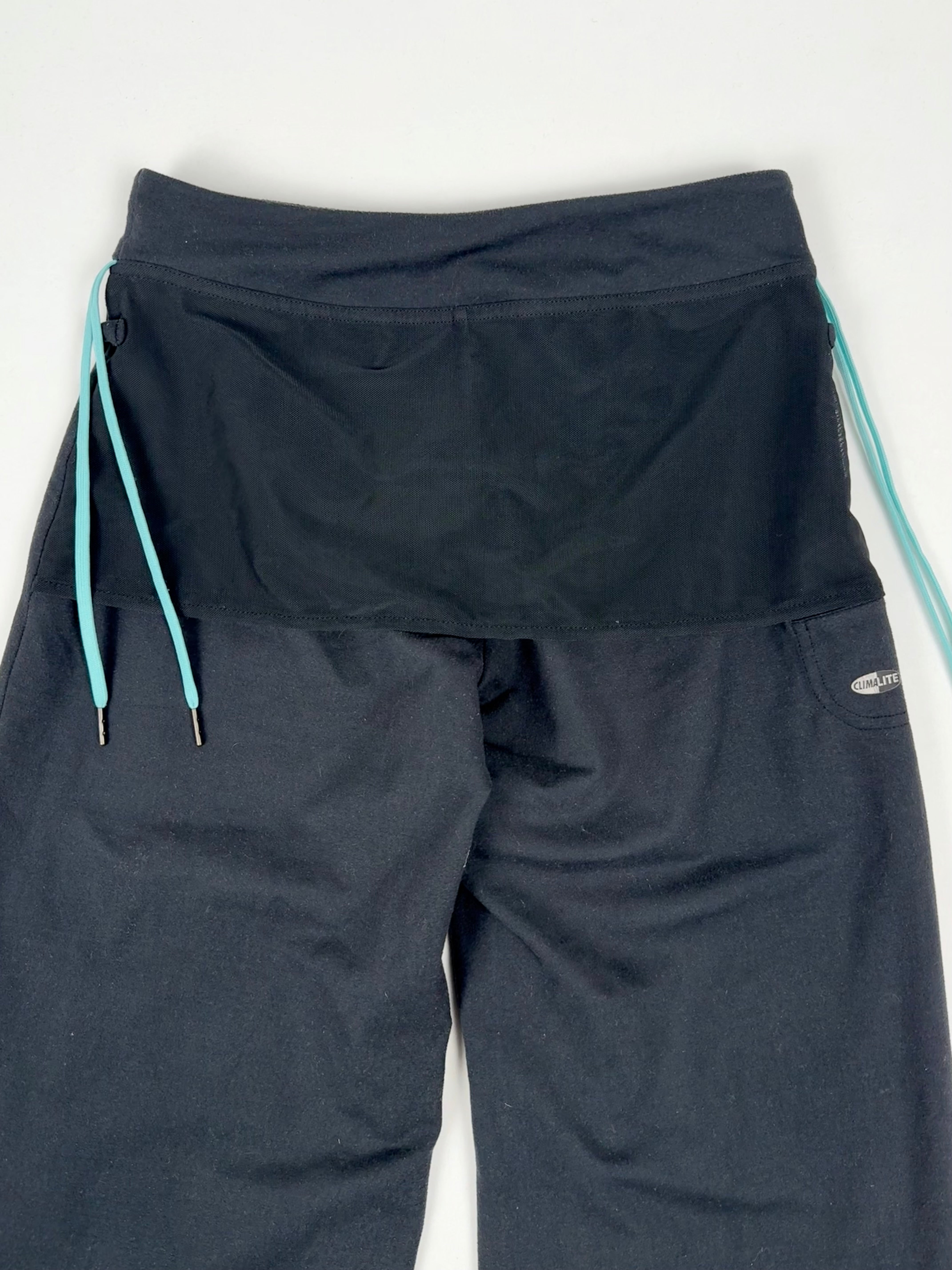 Black low rise activewear pants (XS)