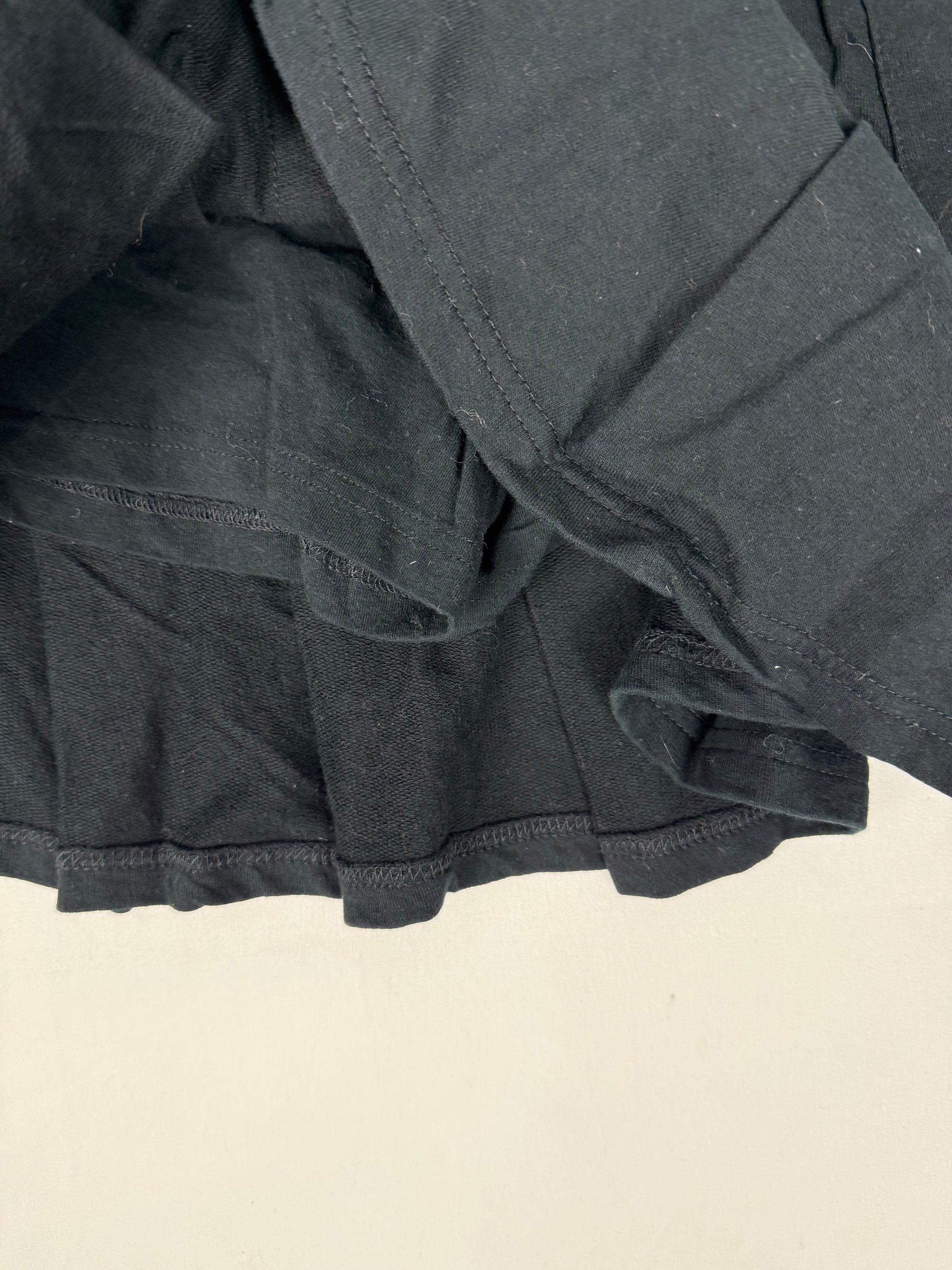 Black pleated low rise built in shorts mini skirt (S)