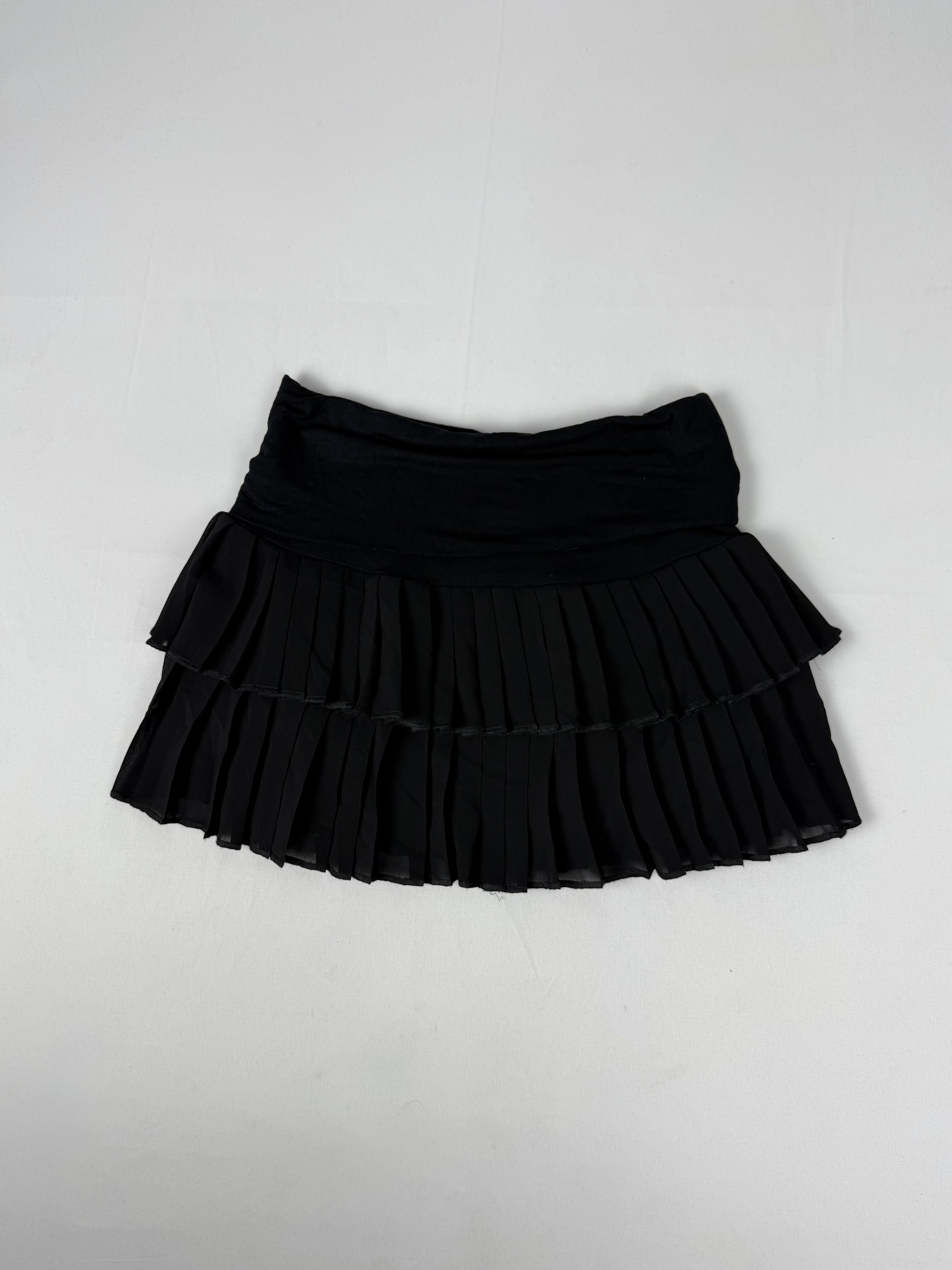Black mesh lined low rise mini skirt (S/M)