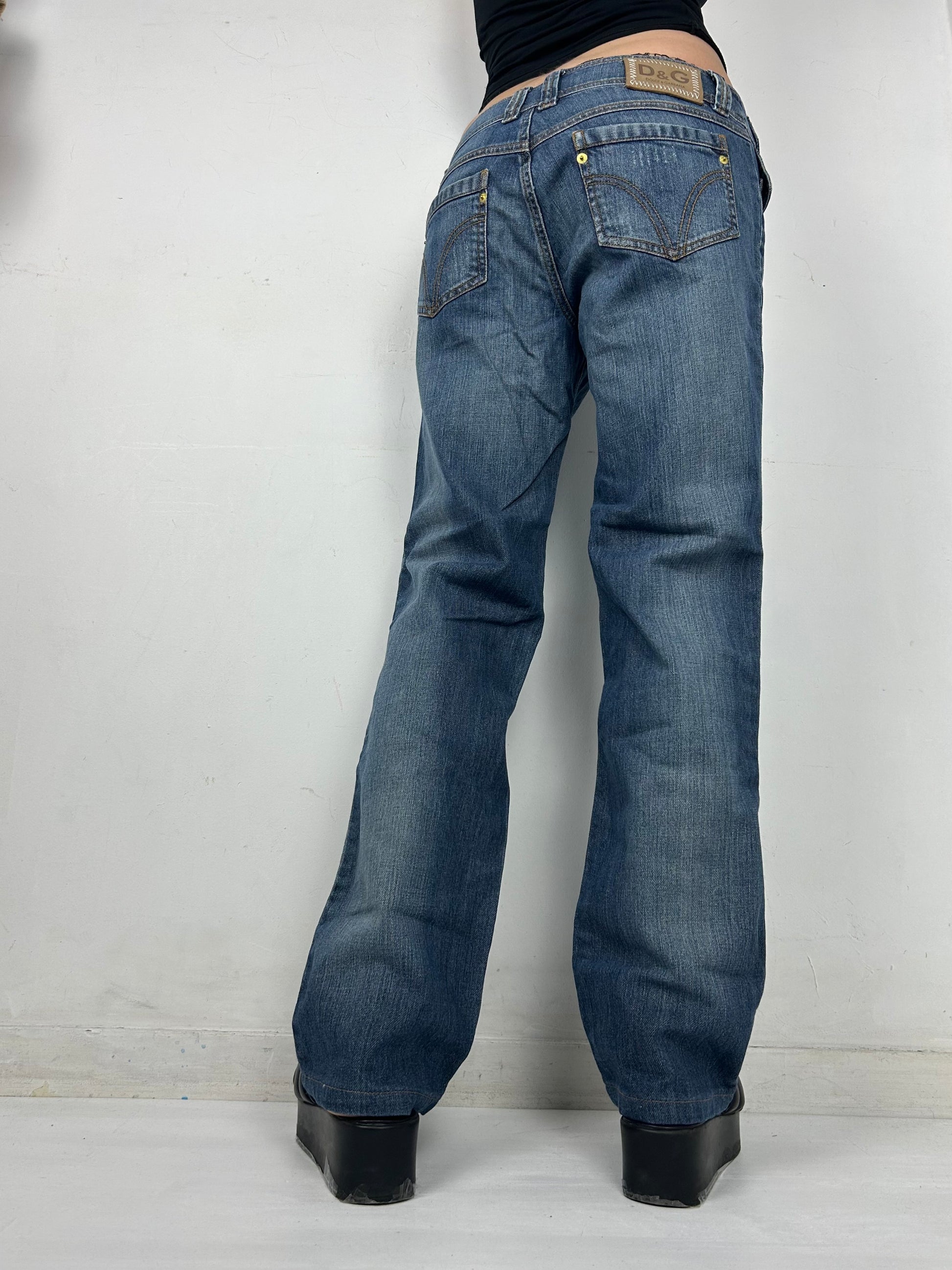 Blue denim low rise baggy pants (M)