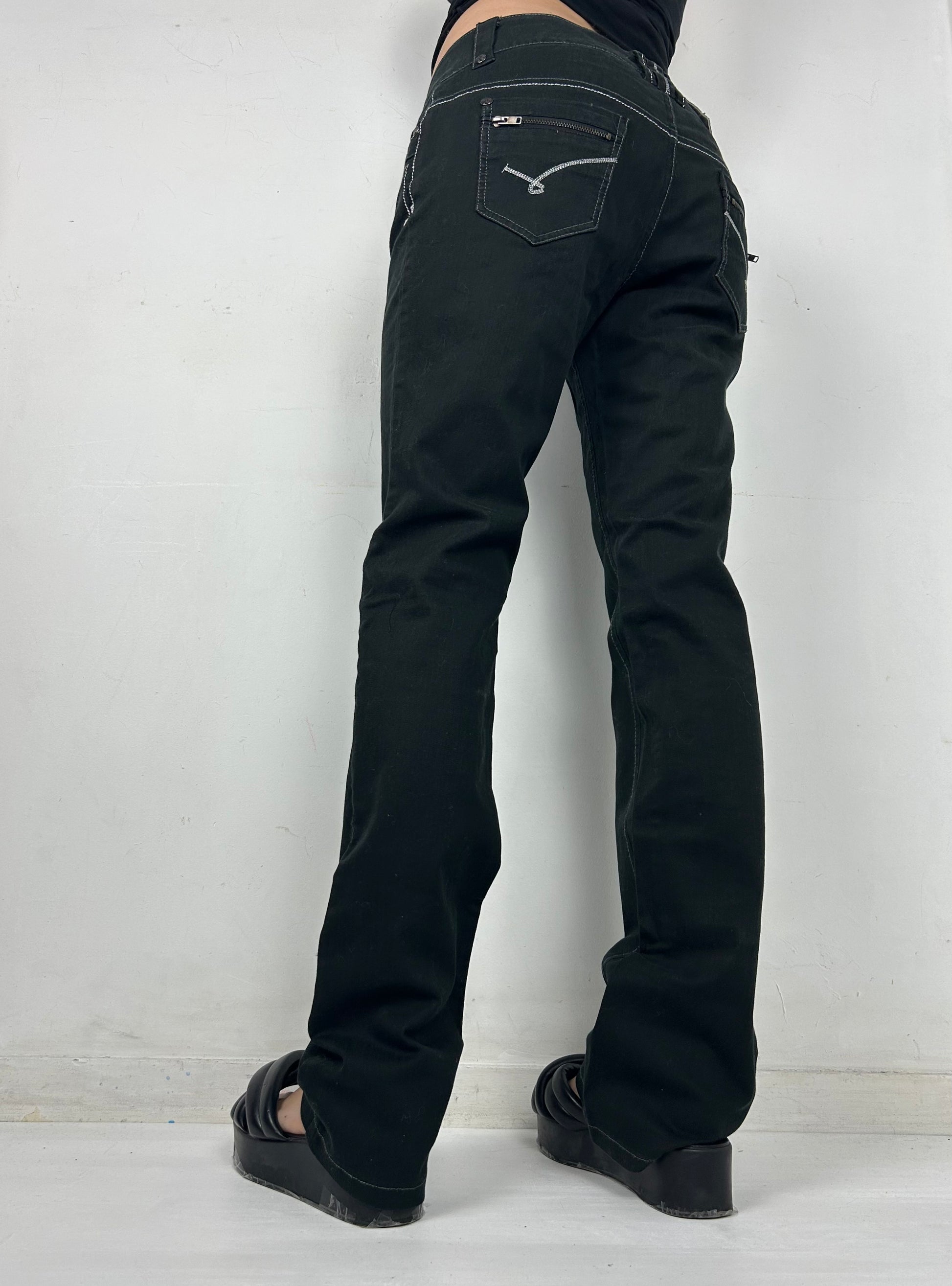 Navy blue denim low rise straight legs pants (M)