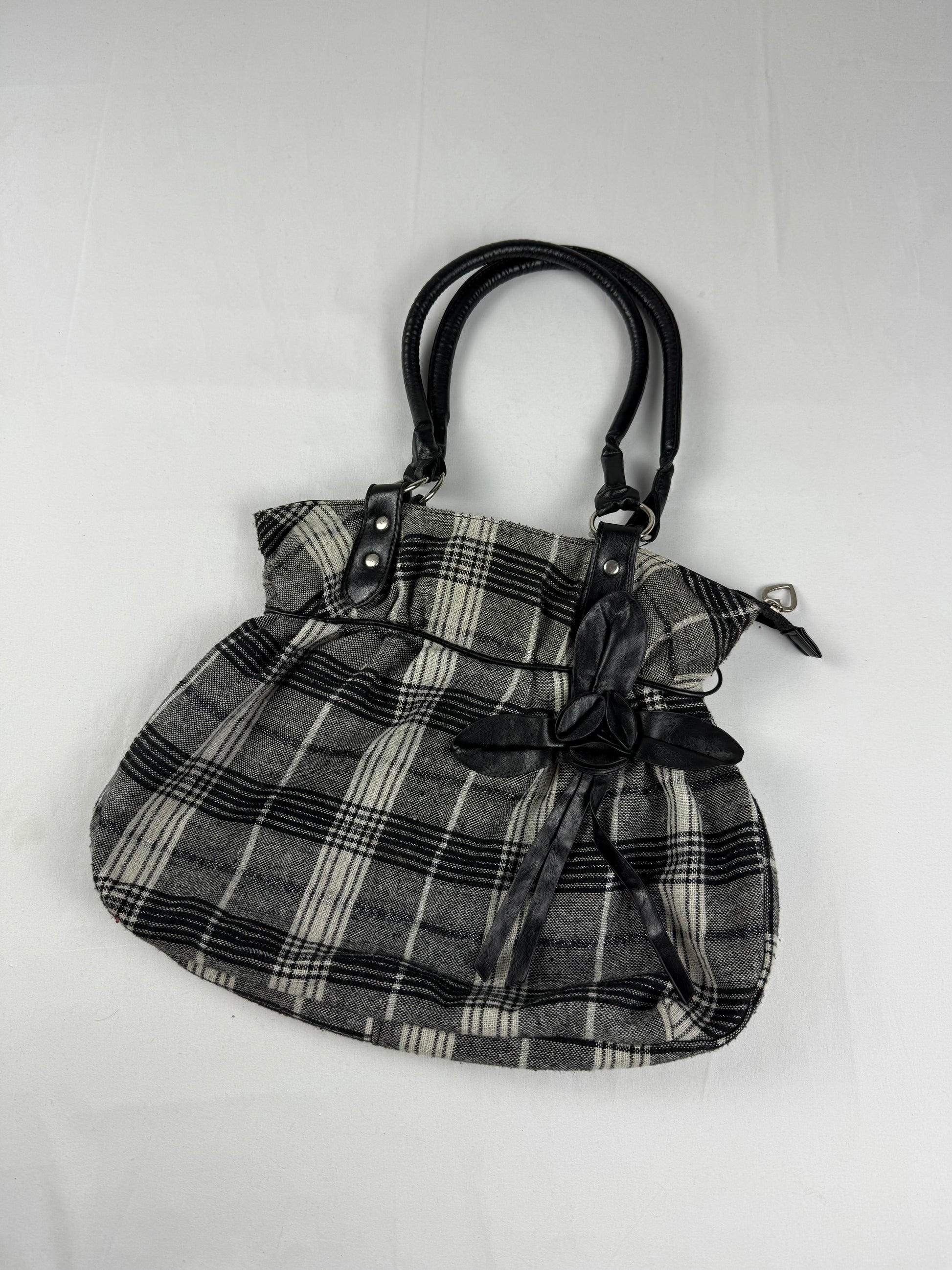 Grey check print shoulder bag (31x28 cm)