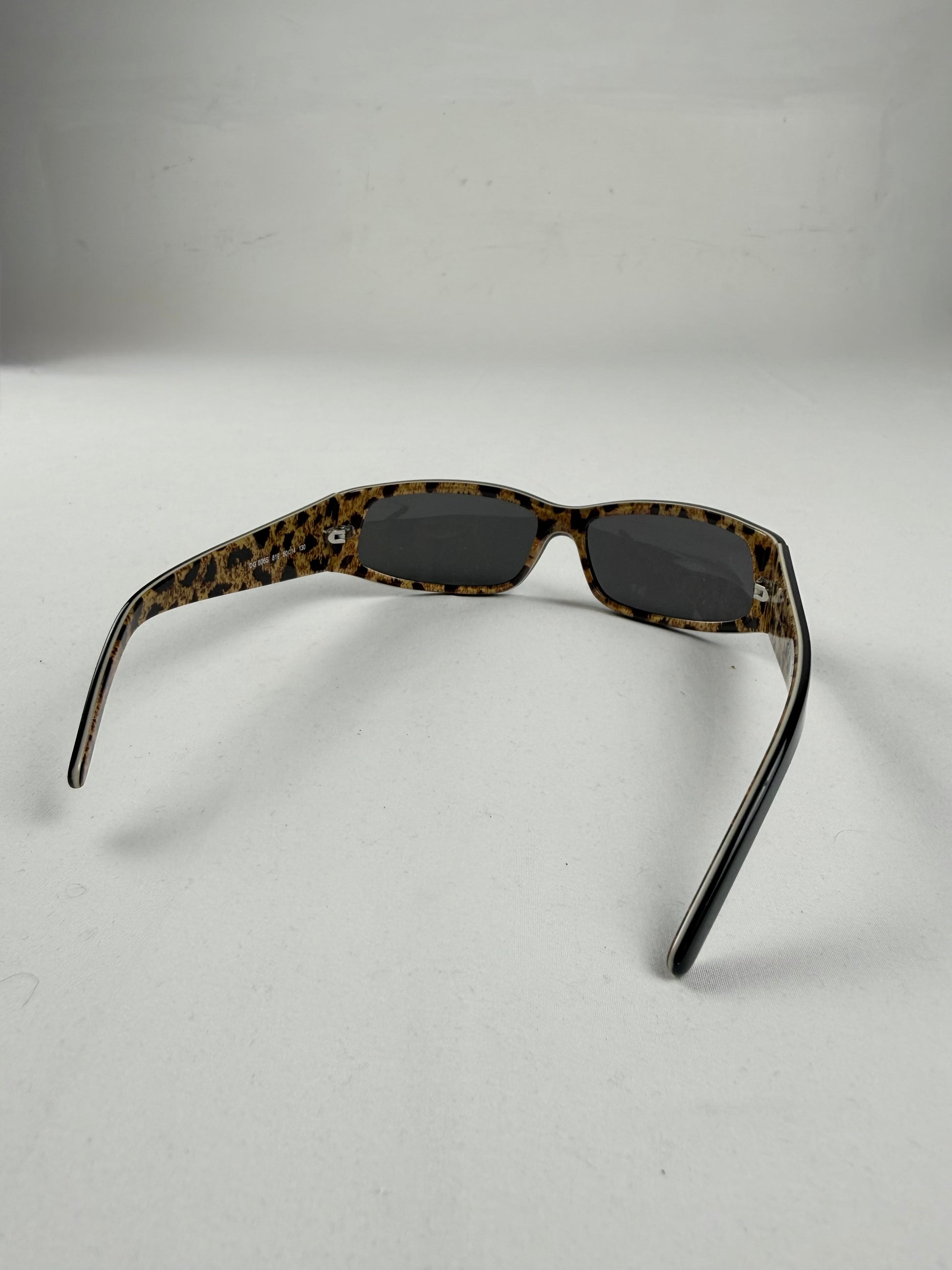Black strass logo sunglasses