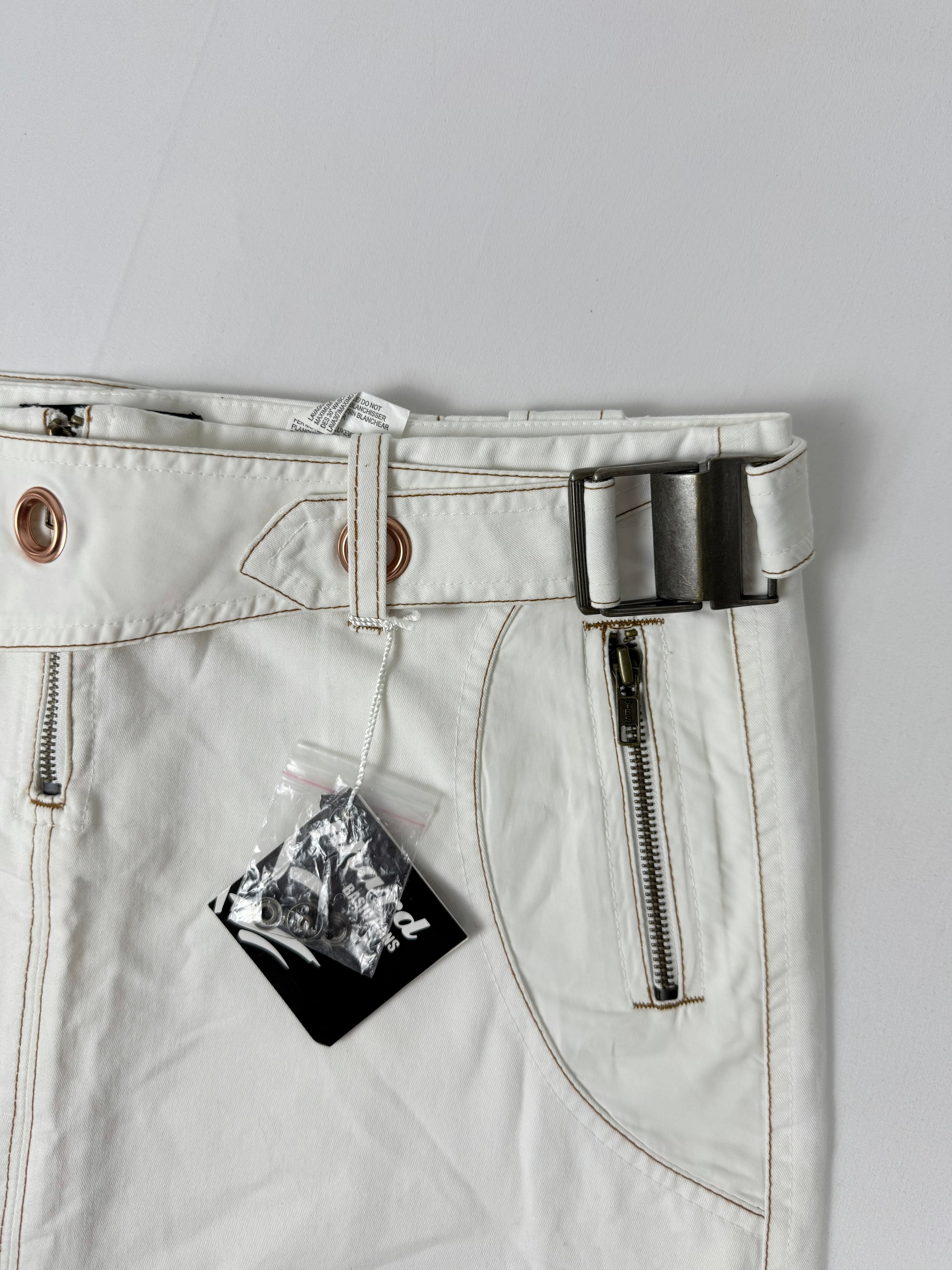 White denim low rise mini skirt (M/L)