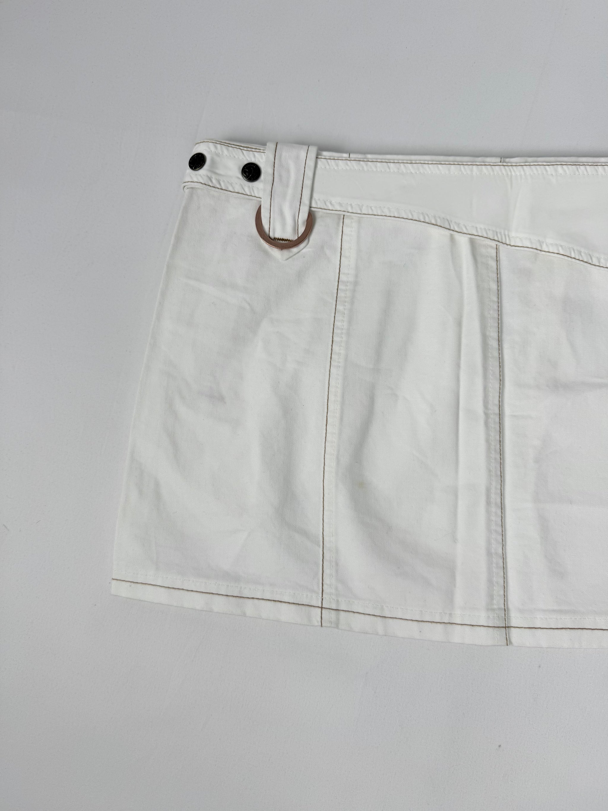 White denim low rise mini skirt (M/L)