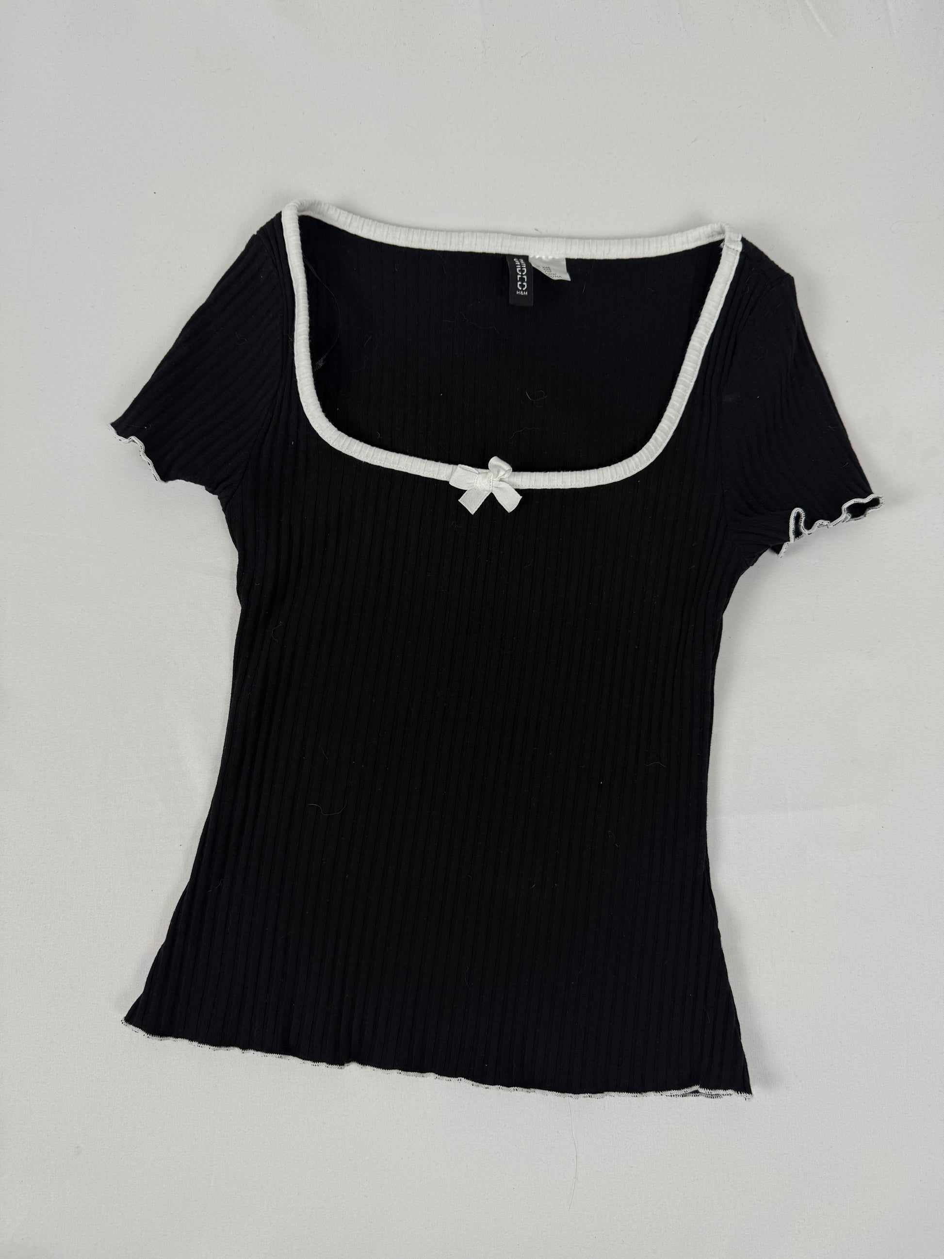 Black coquette tight fit tee (XS)