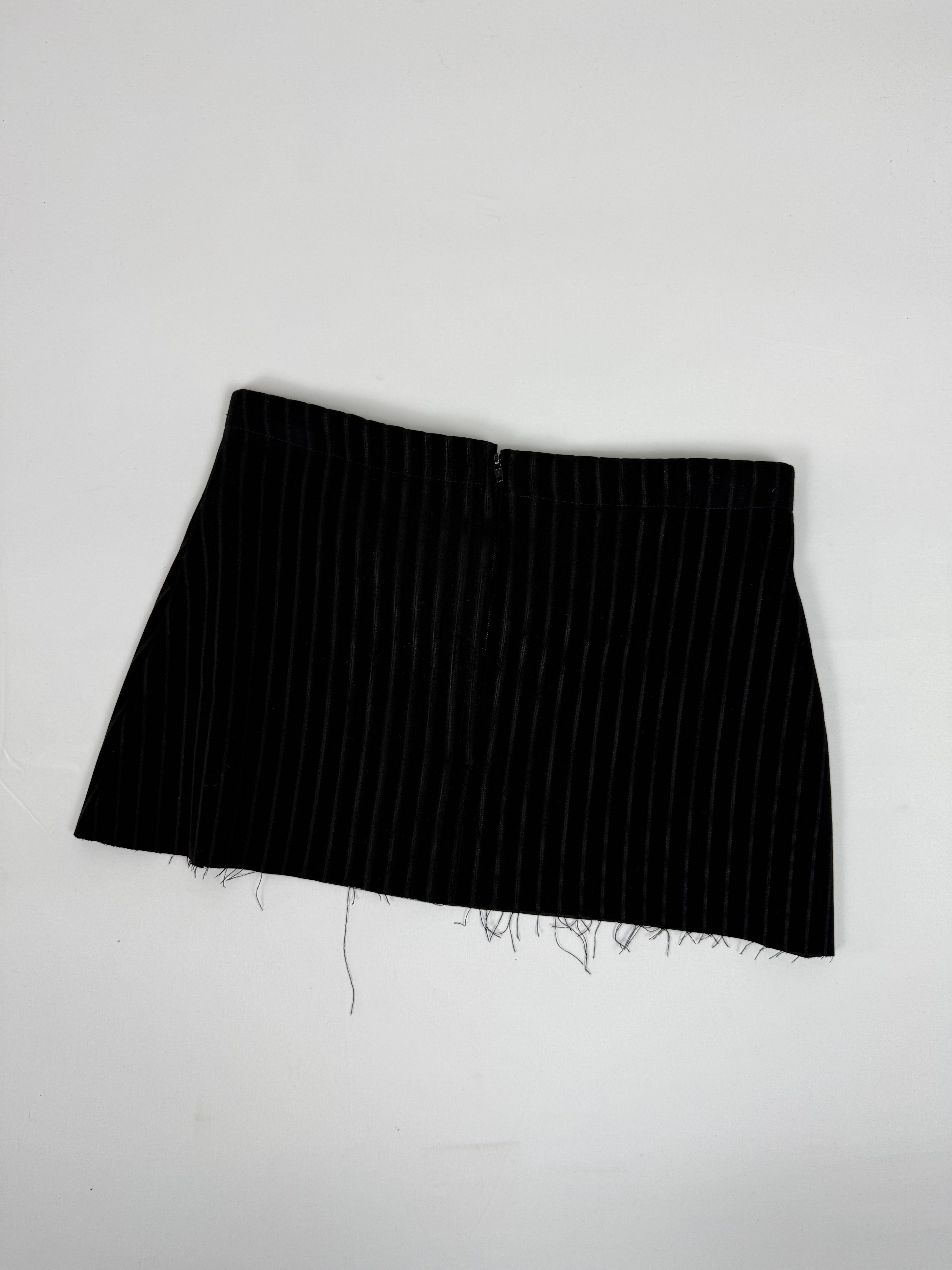 Black striped low rise mini skirt (S)
