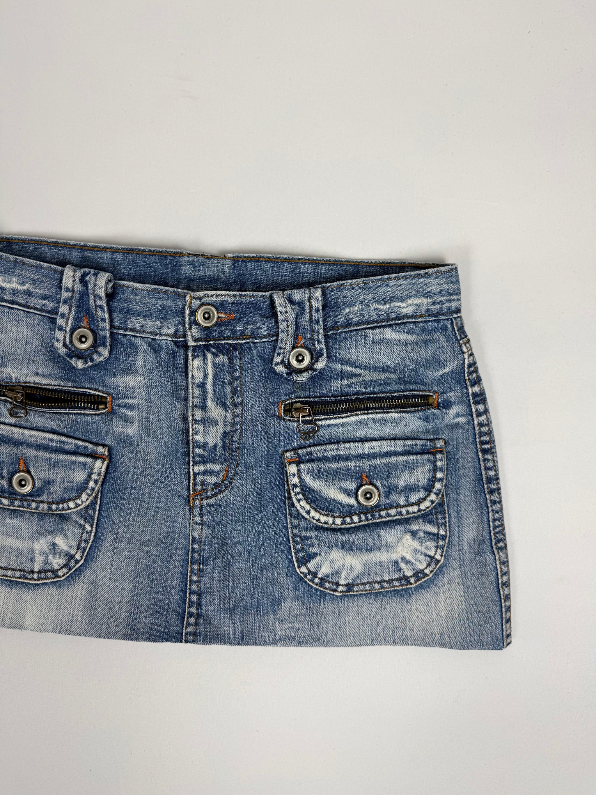 Blue denim low rise mini skirt (M)