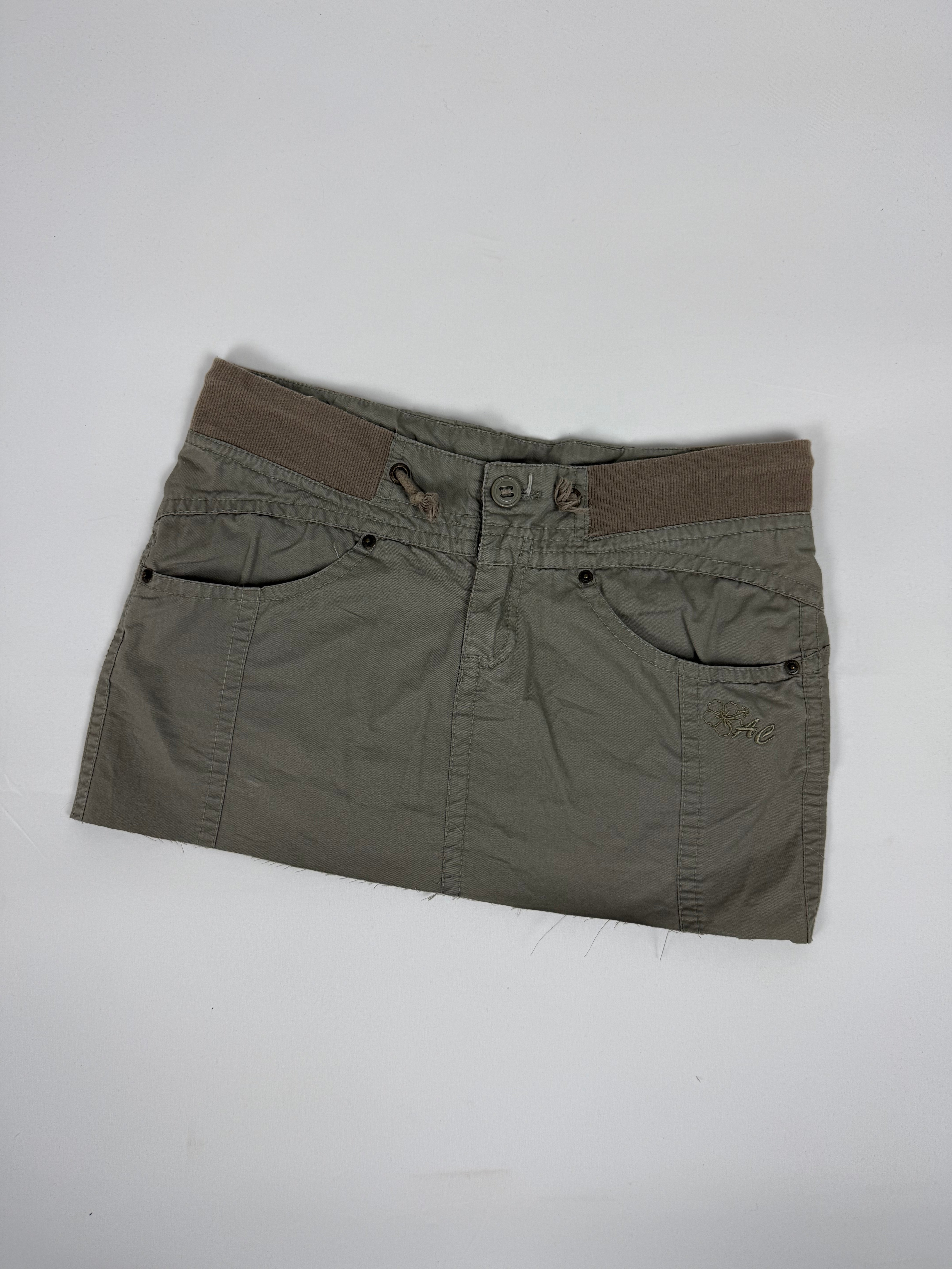 Khaki utility low rise mini skirt (S)