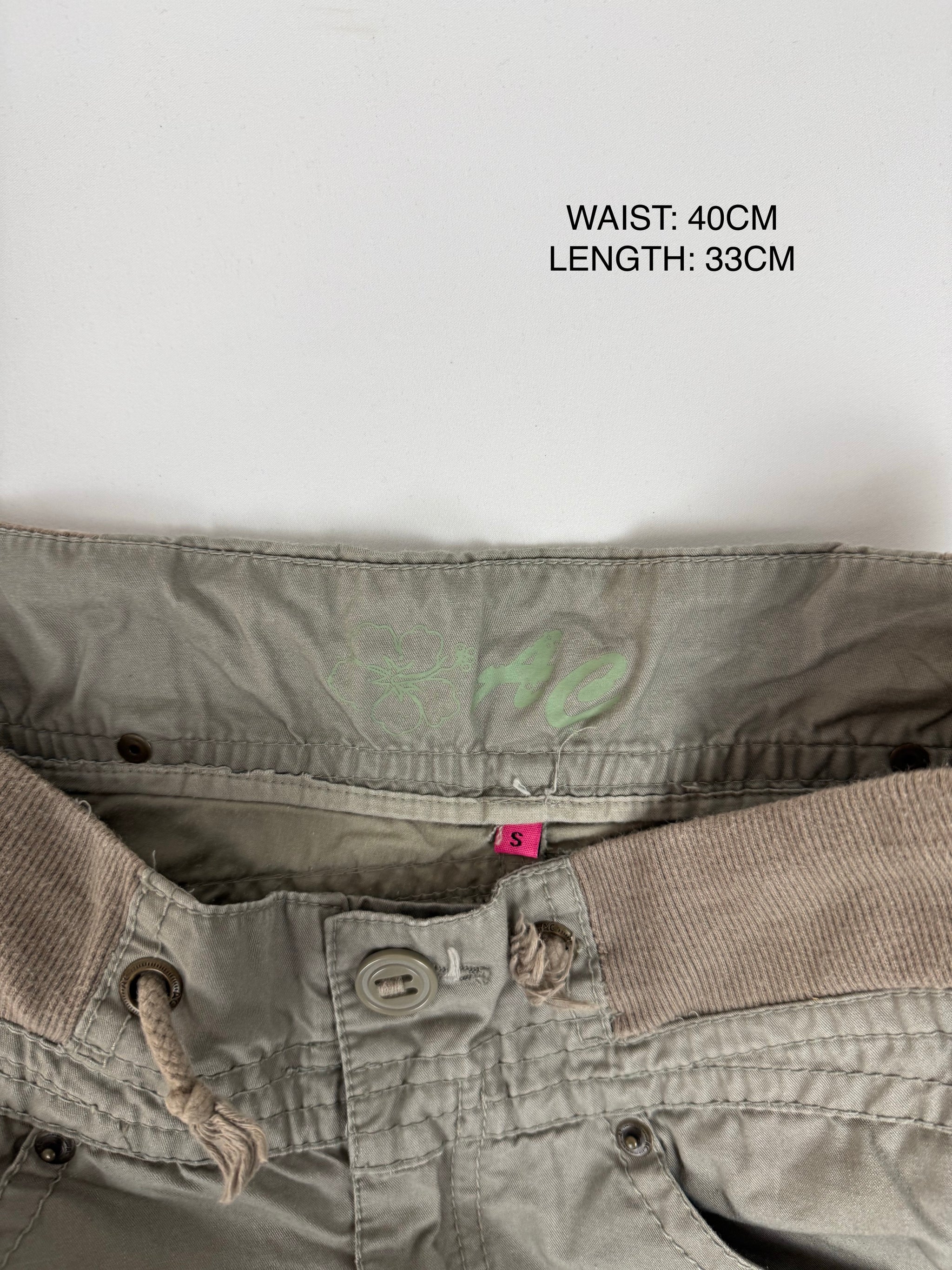 Khaki utility low rise mini skirt (S)