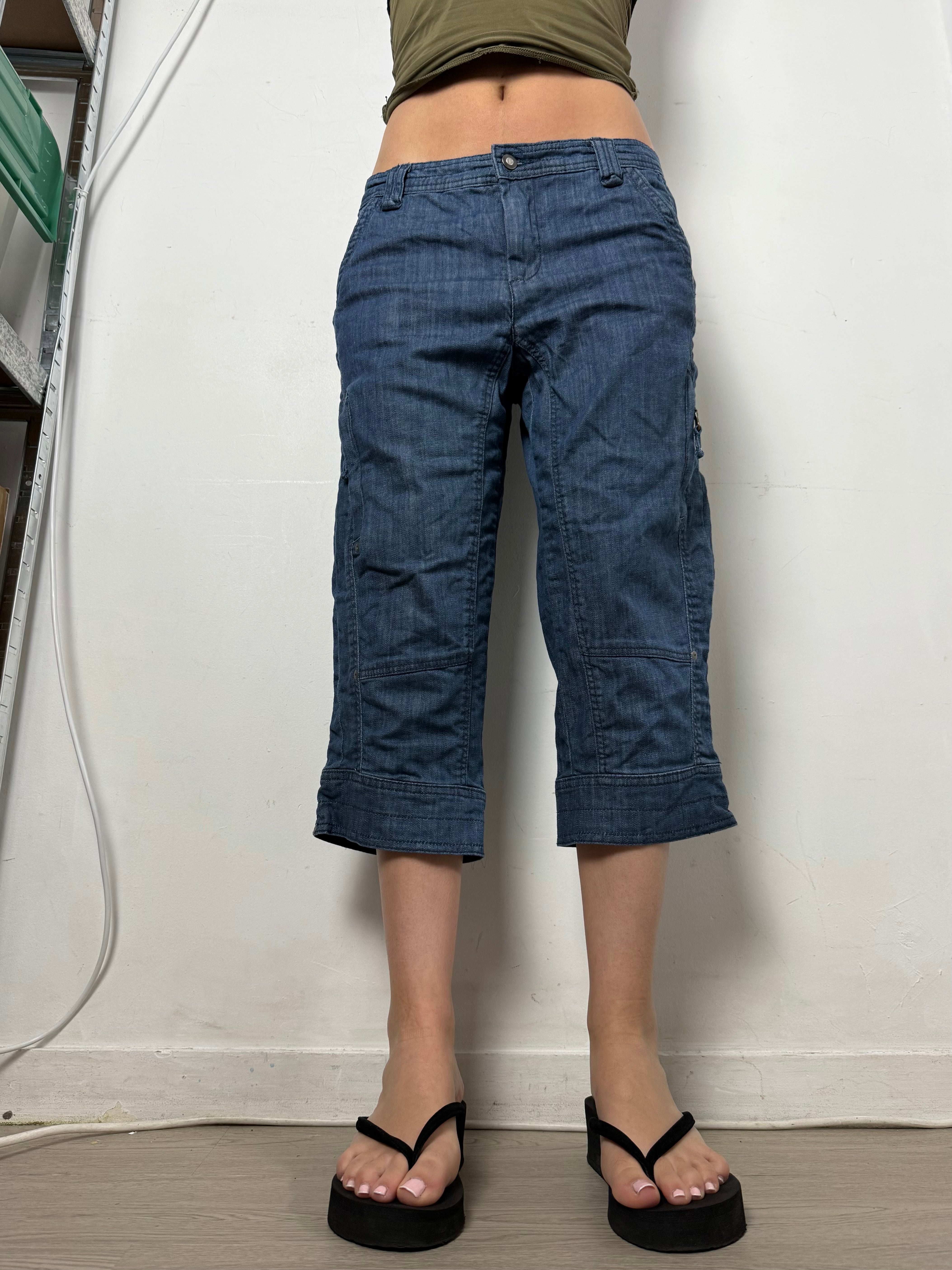 Blue denim low waist capri pants (XL)