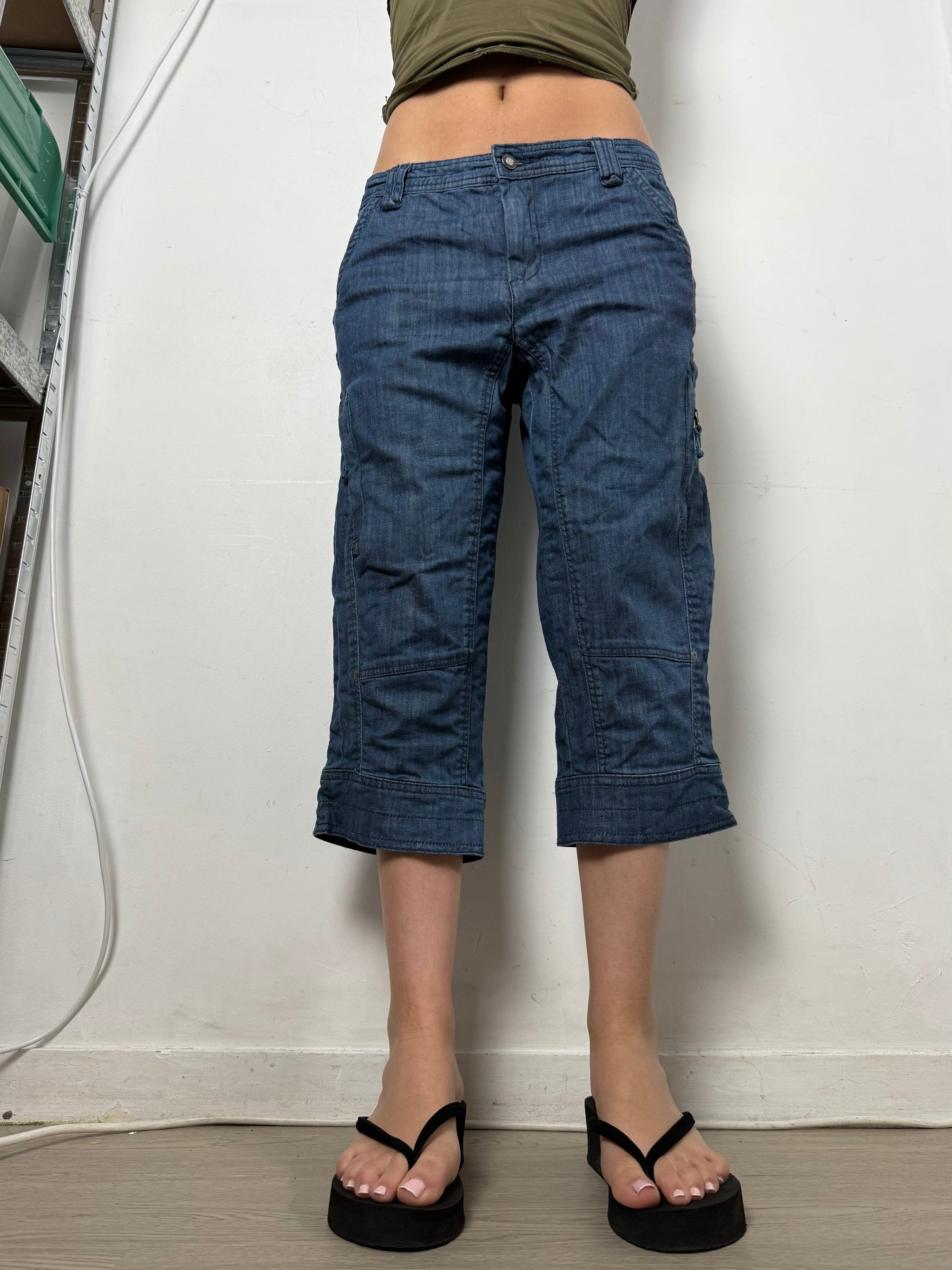 Blue denim low waist capri pants (XL)