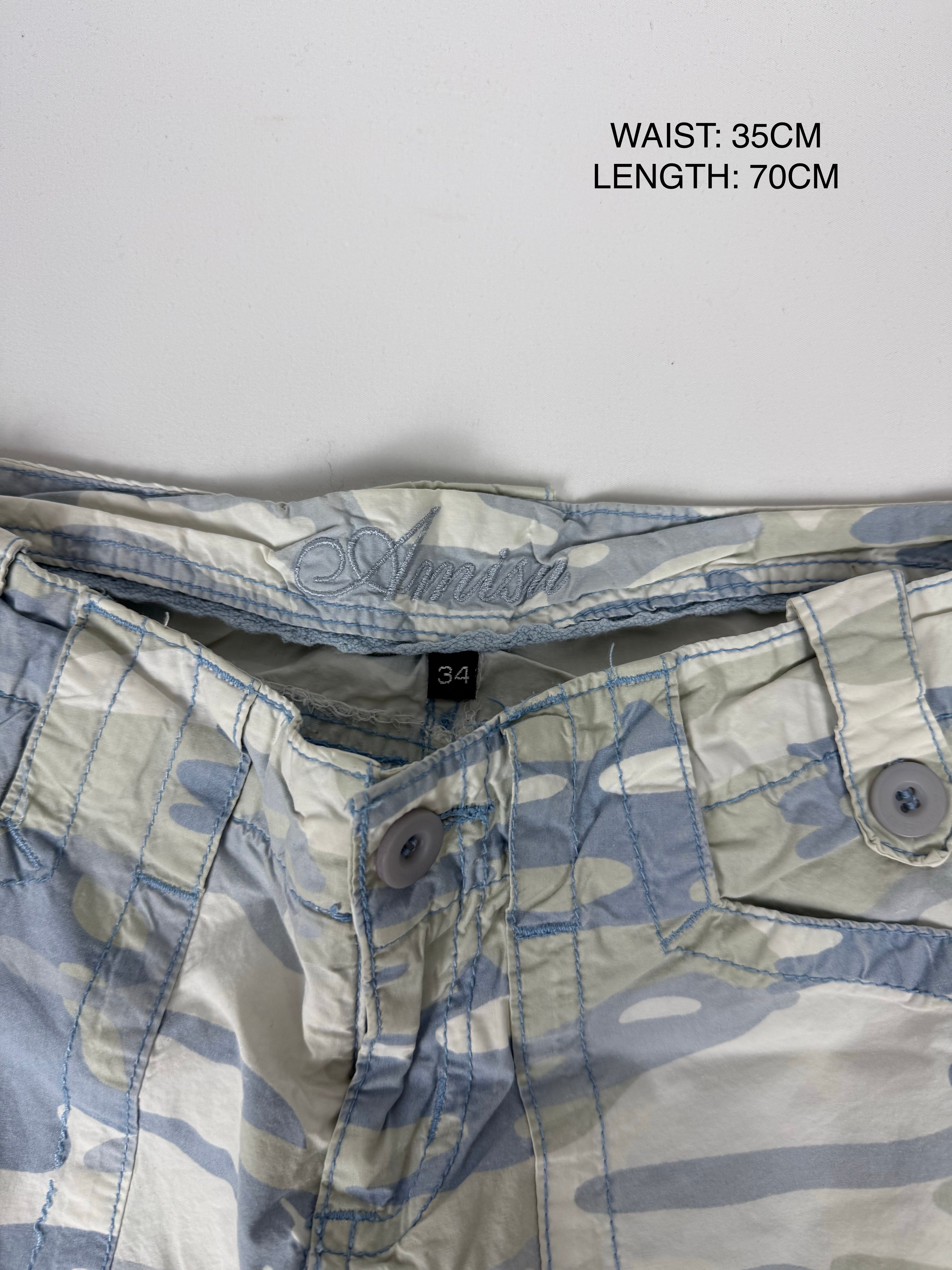 Blue camo print cargo capri pants (XS)
