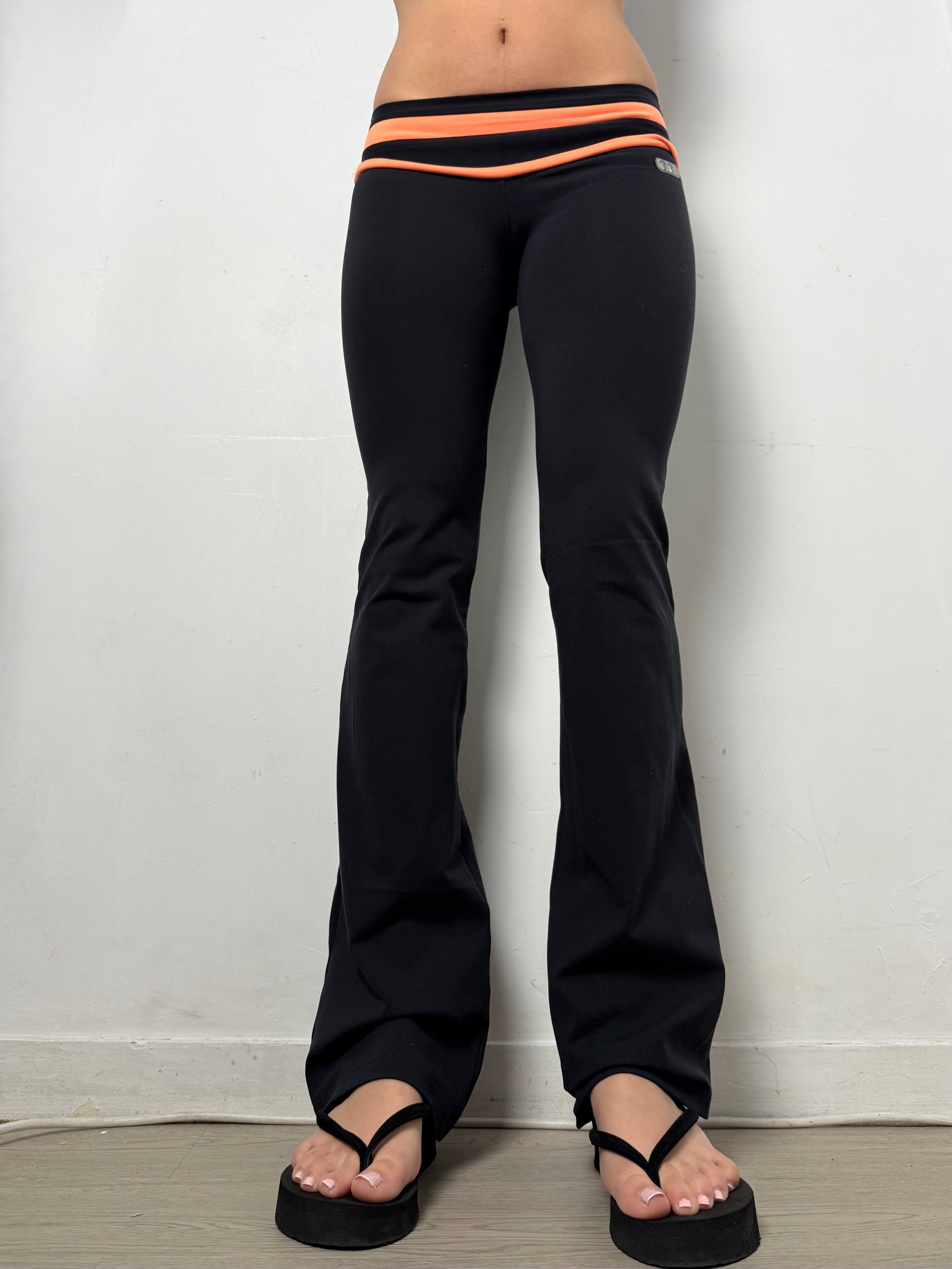 Pantalon droit taille basse en jean noir (XS)