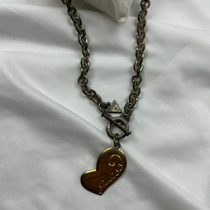 Gold heart pendent necklace