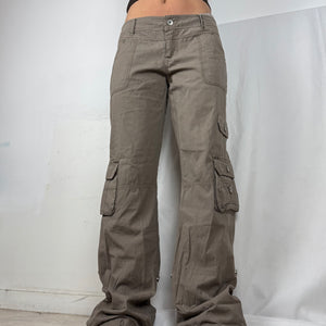 Khaki cotton  low rise cargo baggy pants (XL)