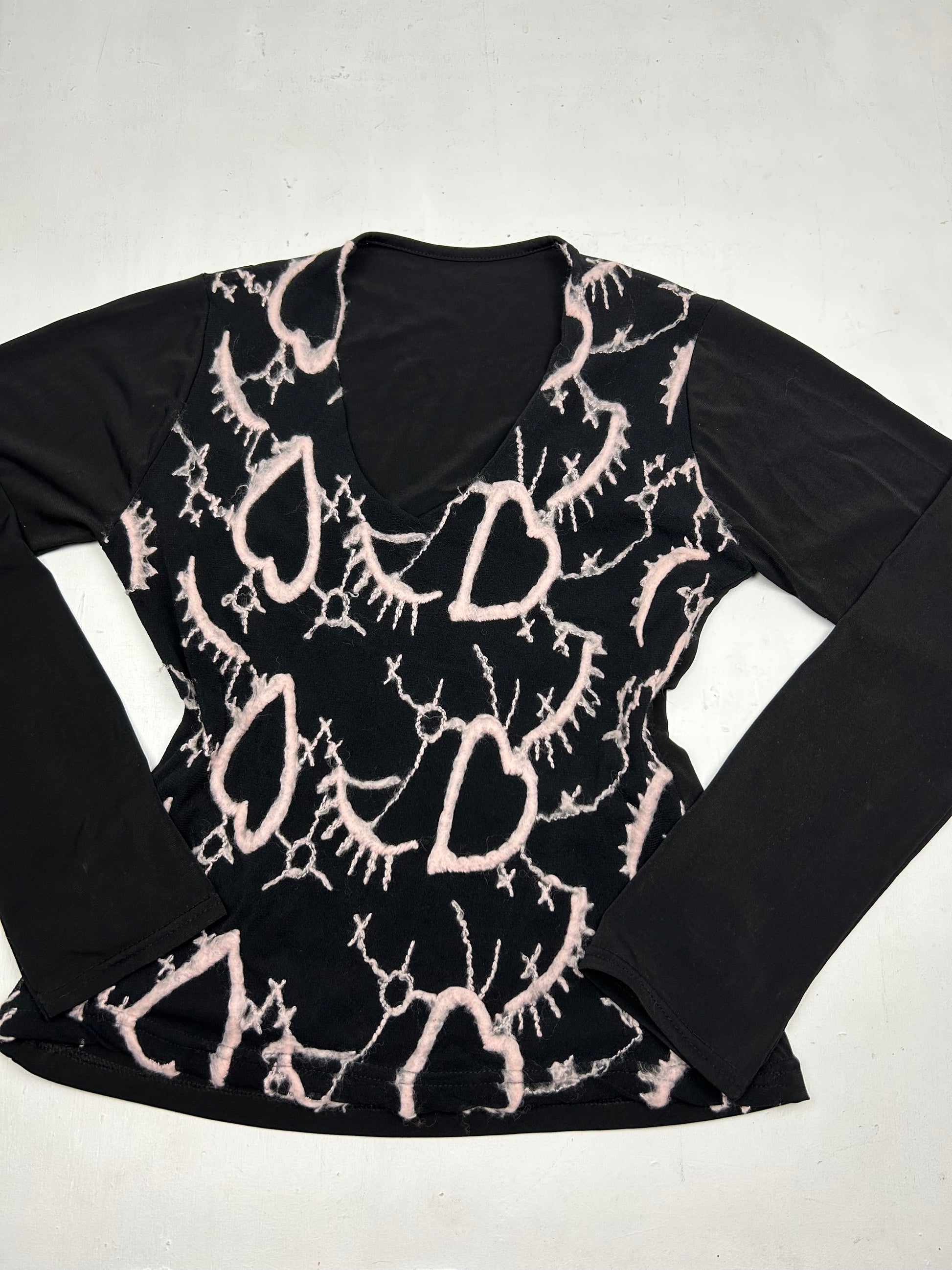 Black hearts print mesh long sleeves top (S/M)