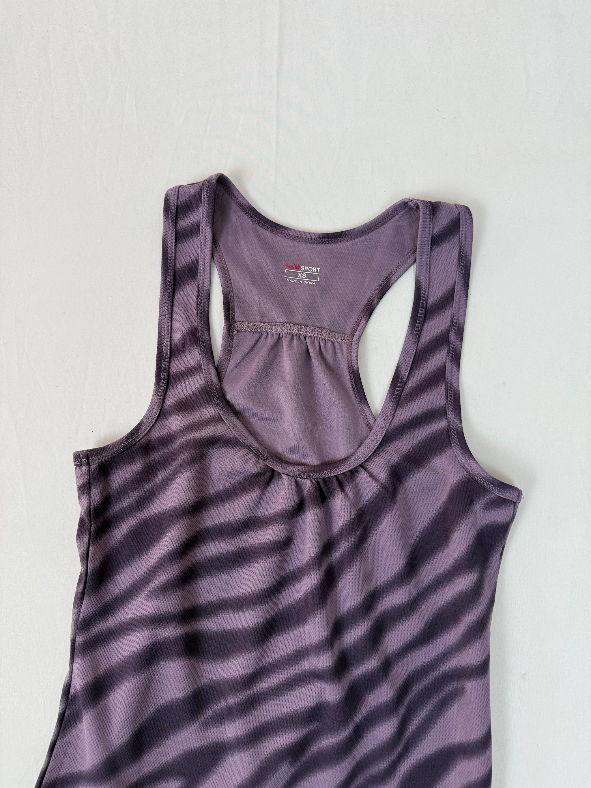 Purple activewear animal print tank top (XS)