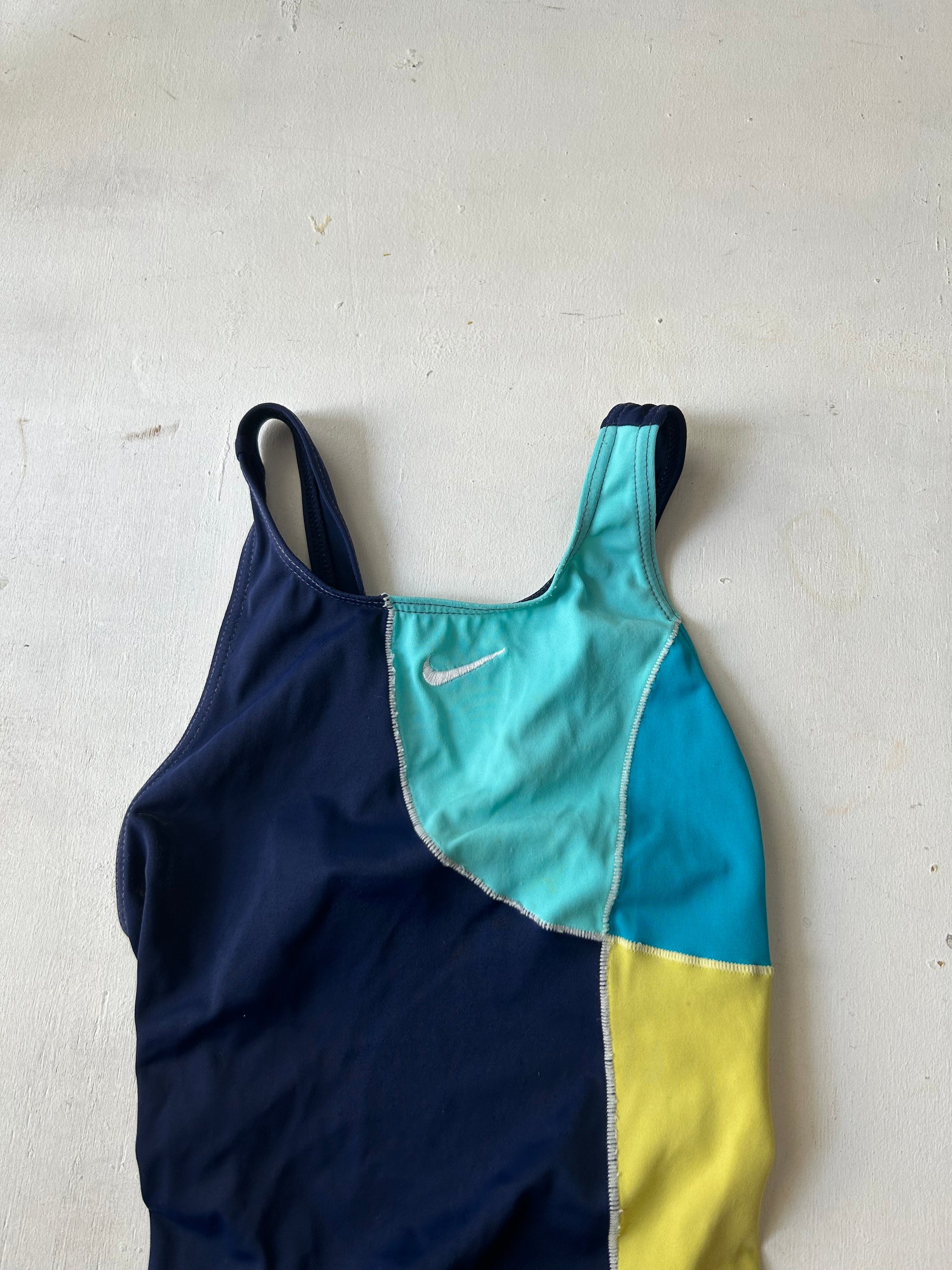 Bicolor swoosh bodysuit (XXS/XS)