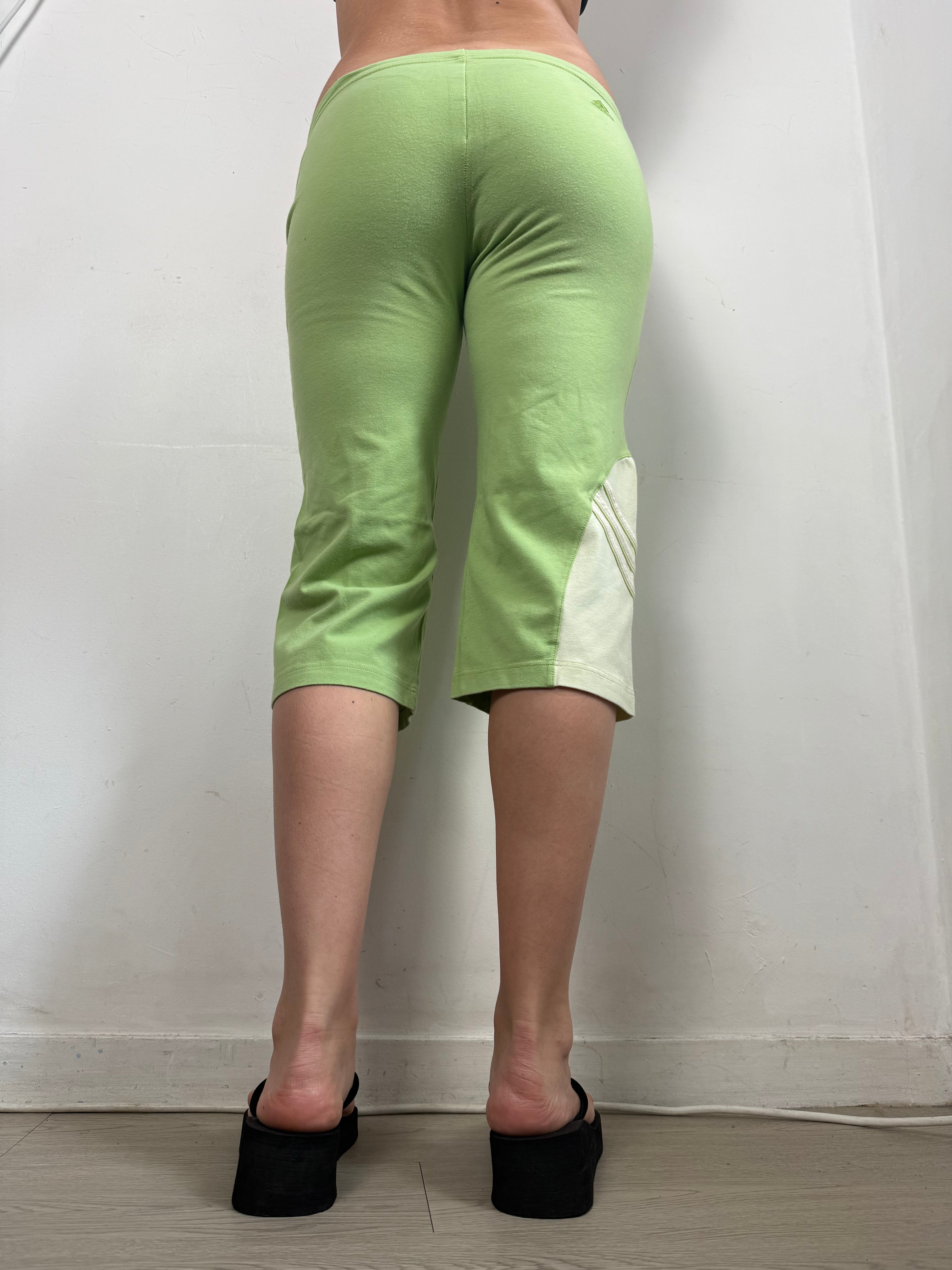 Green low rise activewear capri pants (S)