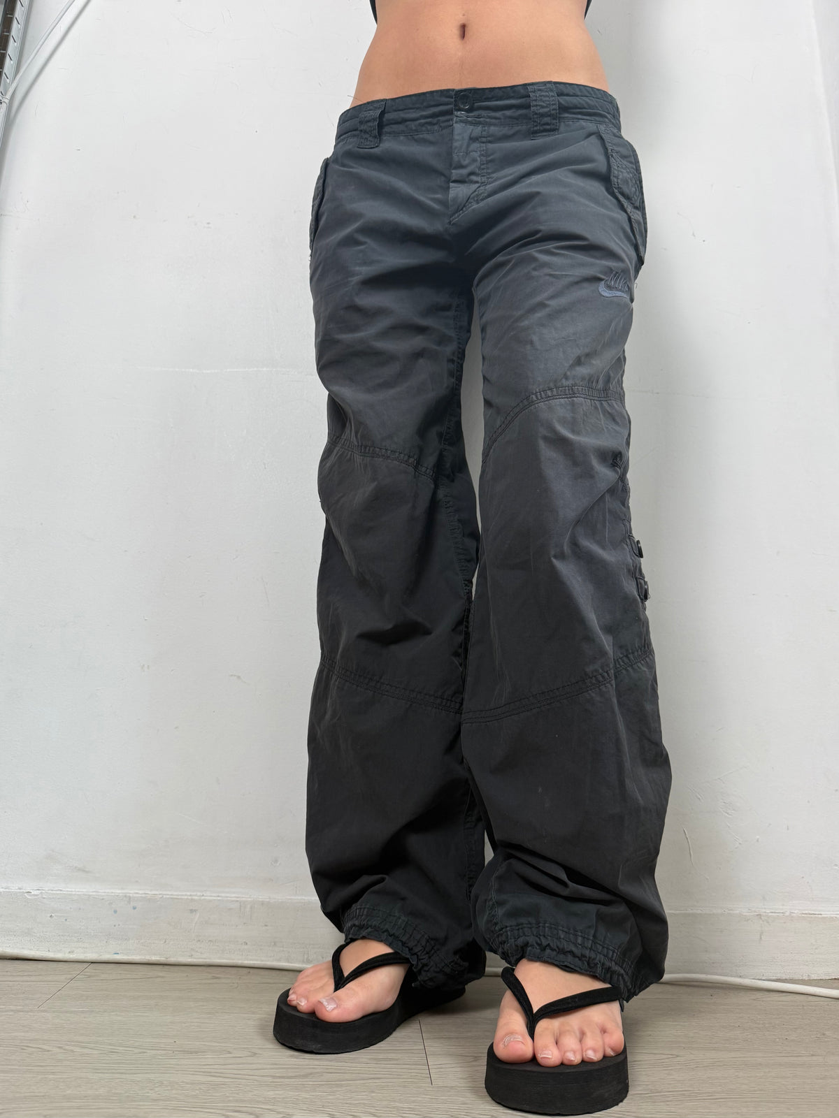 Black cargo baggy pants (L)