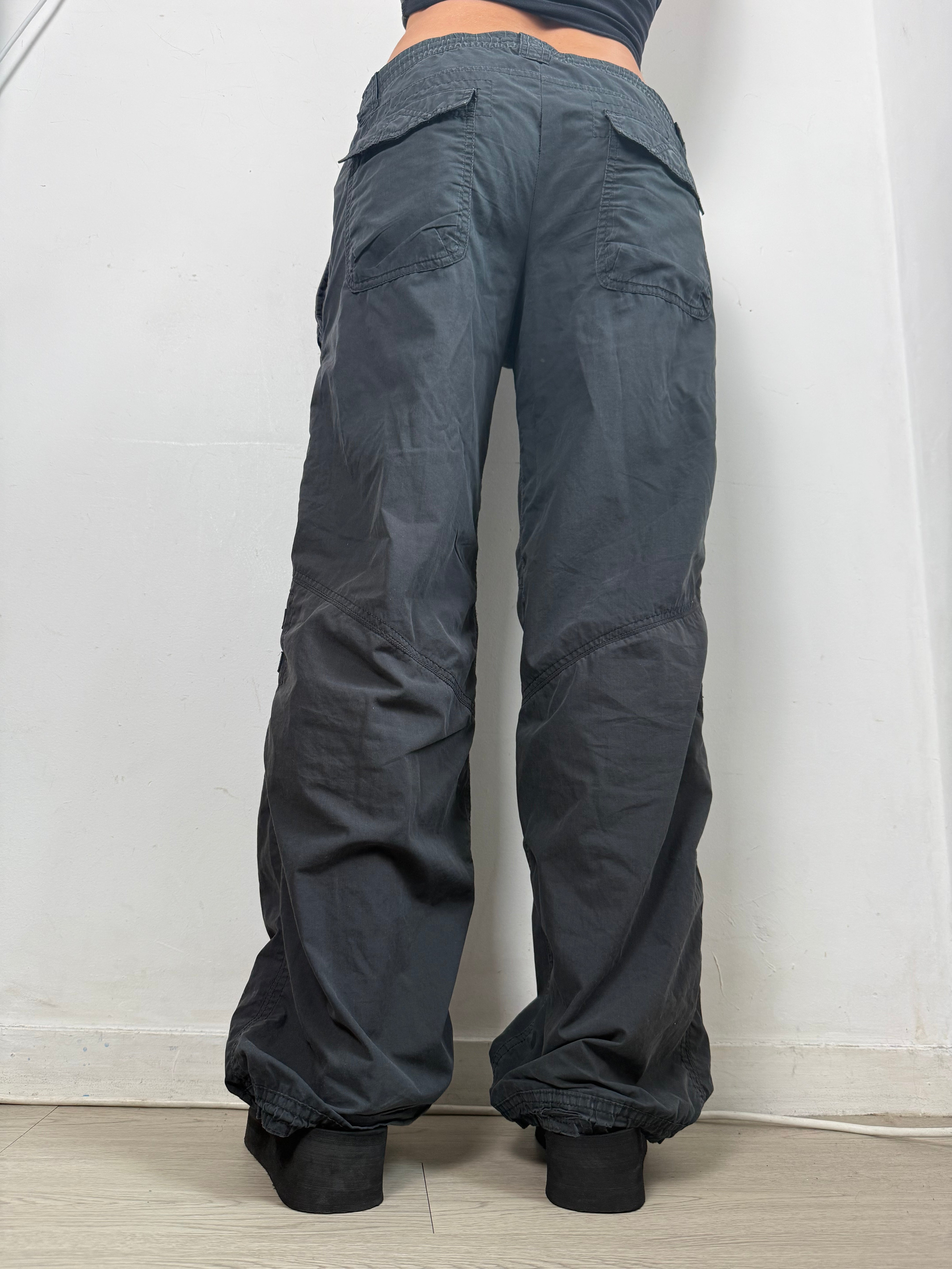 Black cargo baggy pants (L)