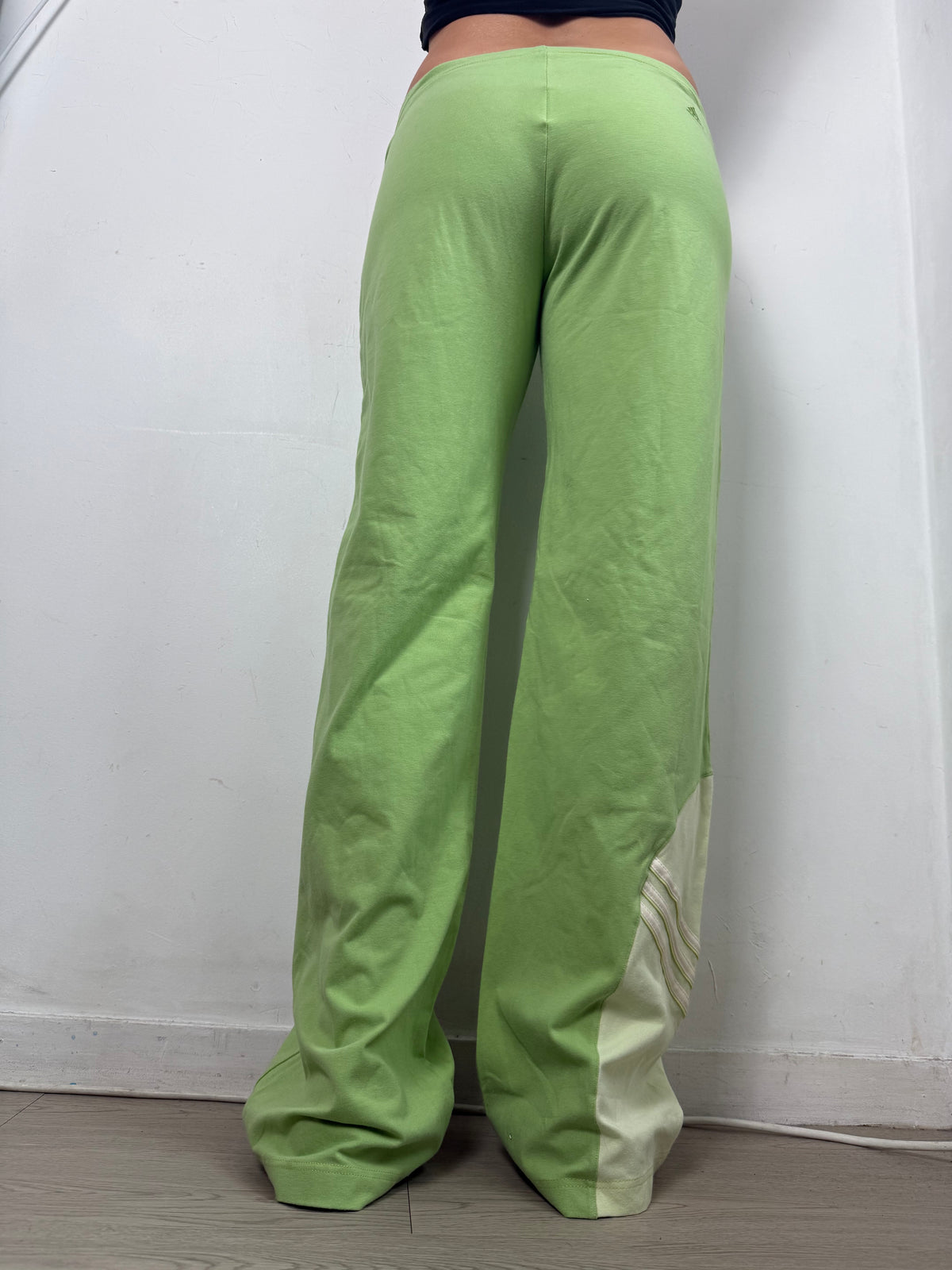 Green low rise activewear pants (XL)