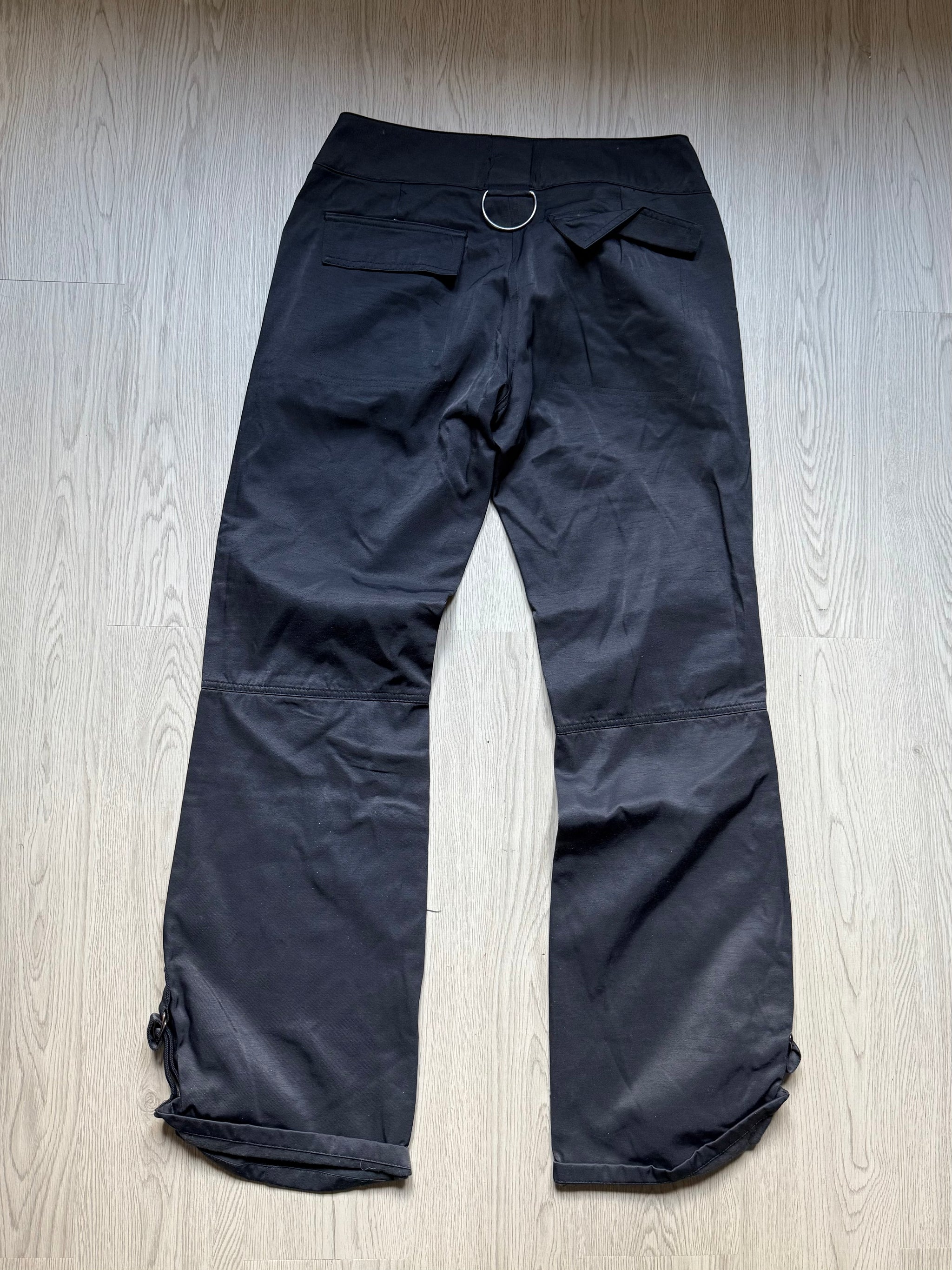 Black low waist cargo baggy pants (M)