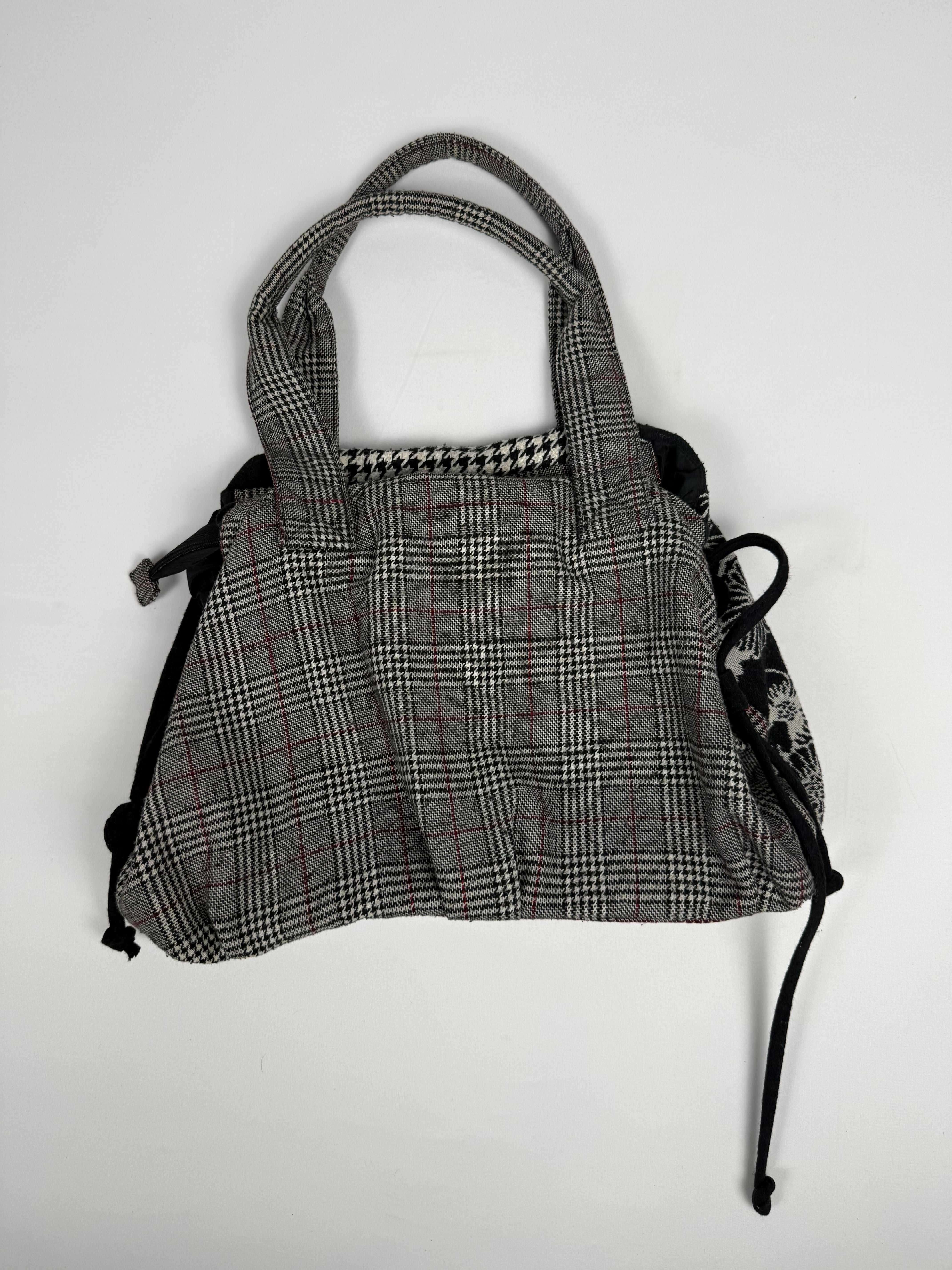 Grey graphic maxi shoulder bag