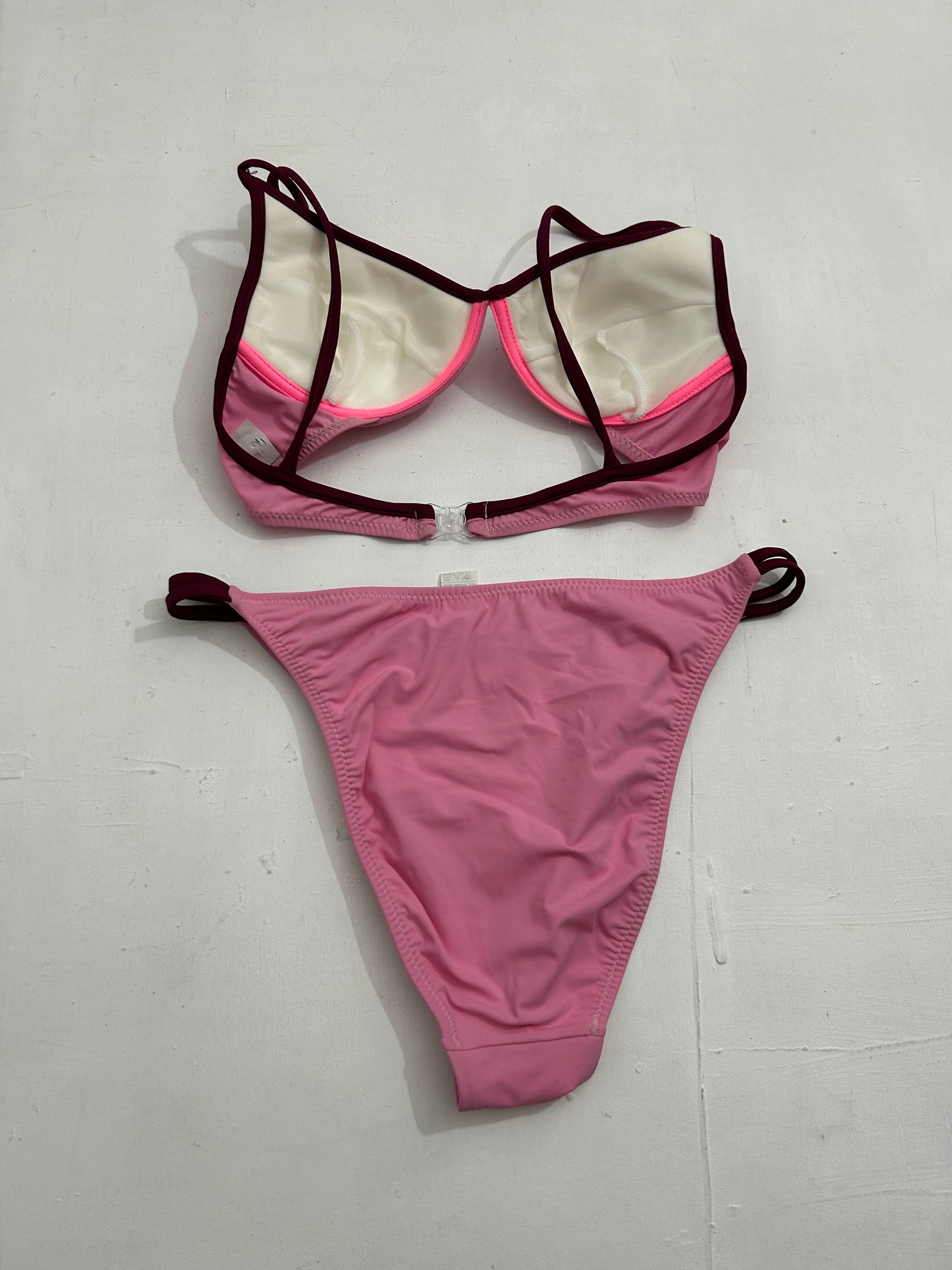 Pink padded y2k vintage bikini set  (S/M)