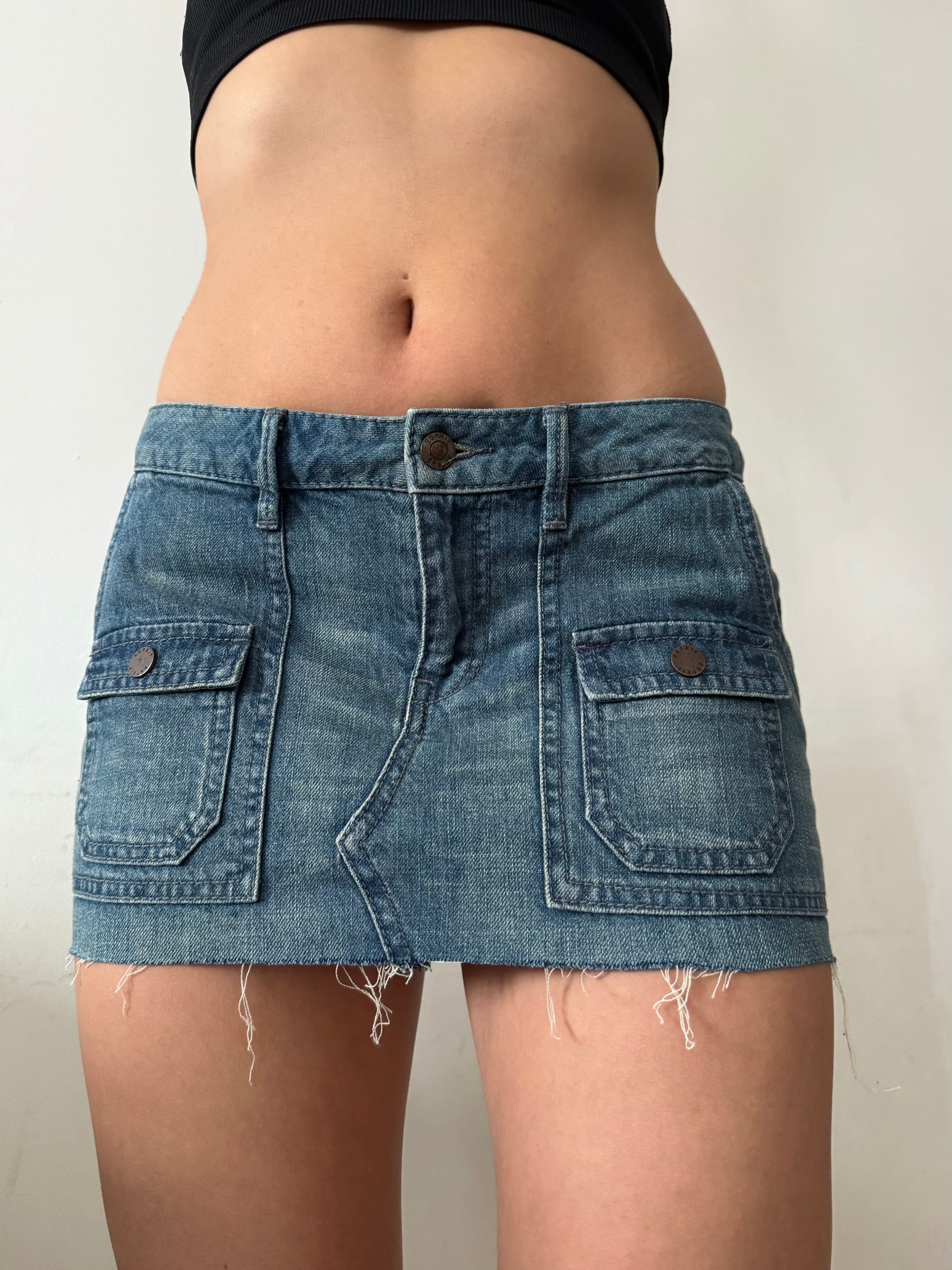 Blue denim low rise mini skirt (S/M)