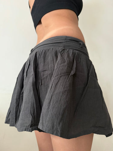 Grey 100% cotton low rise pleated mini skirt (XS/S)