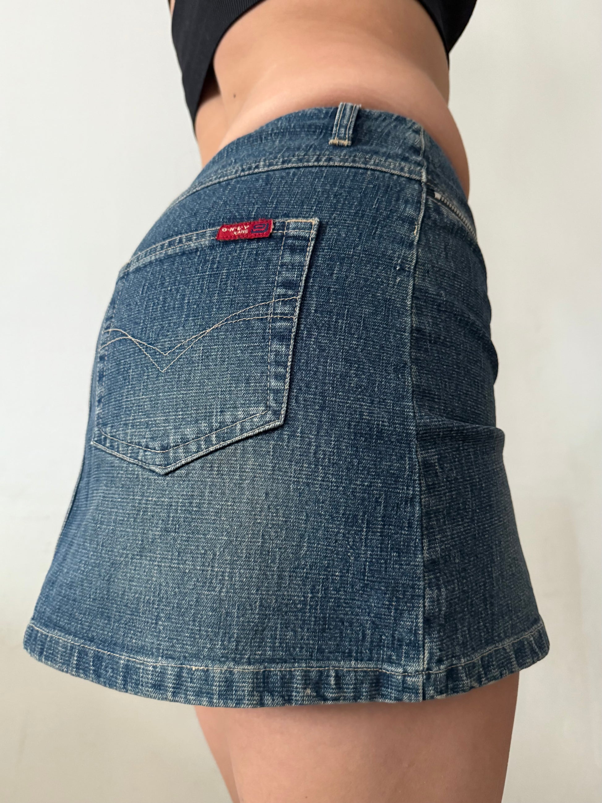 Blue denim low rise mini skirt (S)