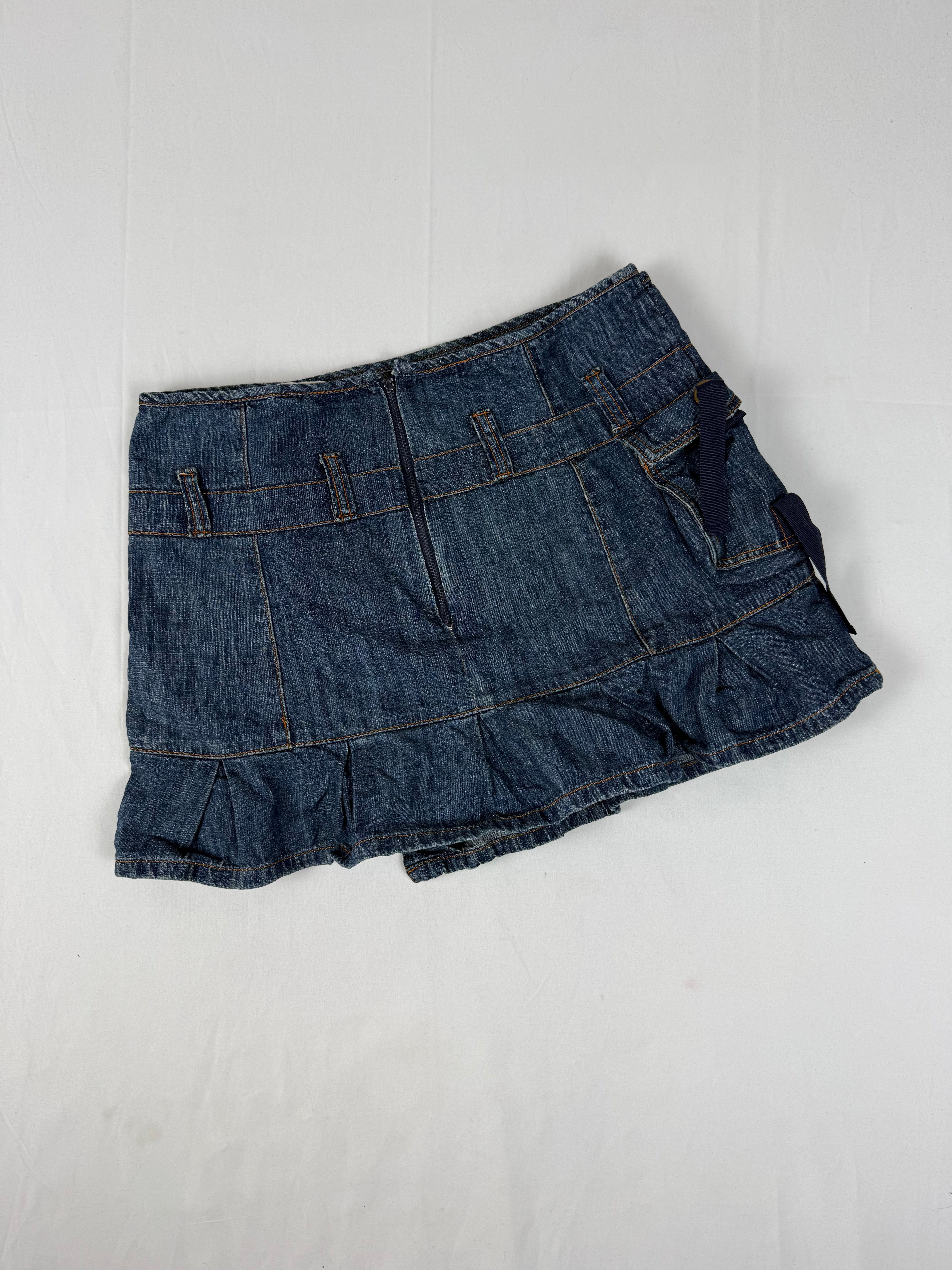 Navy denim low rise mini skirt (M/L)