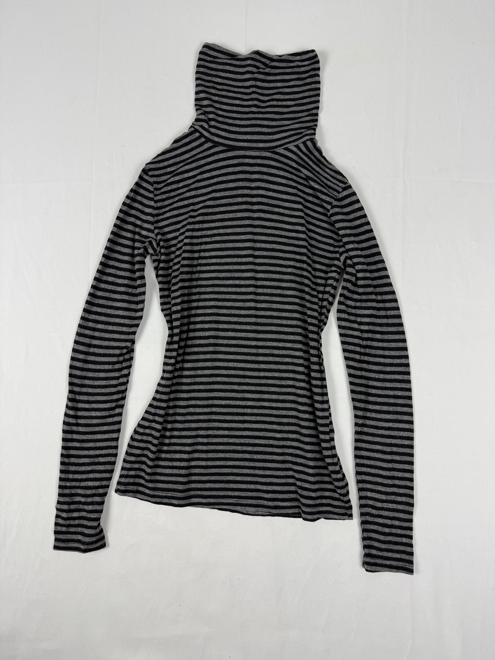 Grey striped turtleneck long sleeves top (S/M)