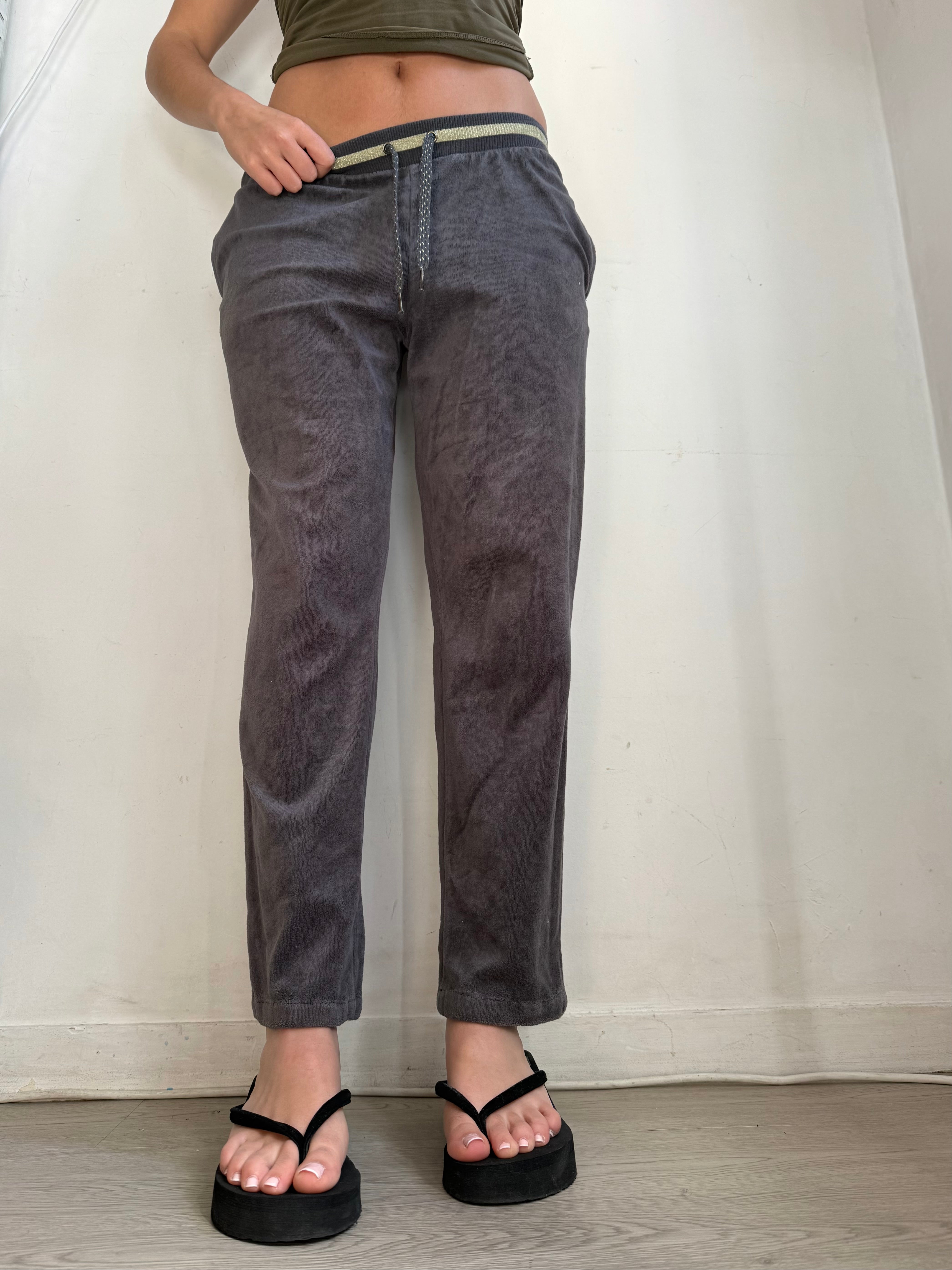 Grey activewear zip up sweatshirt + joggers set (M)