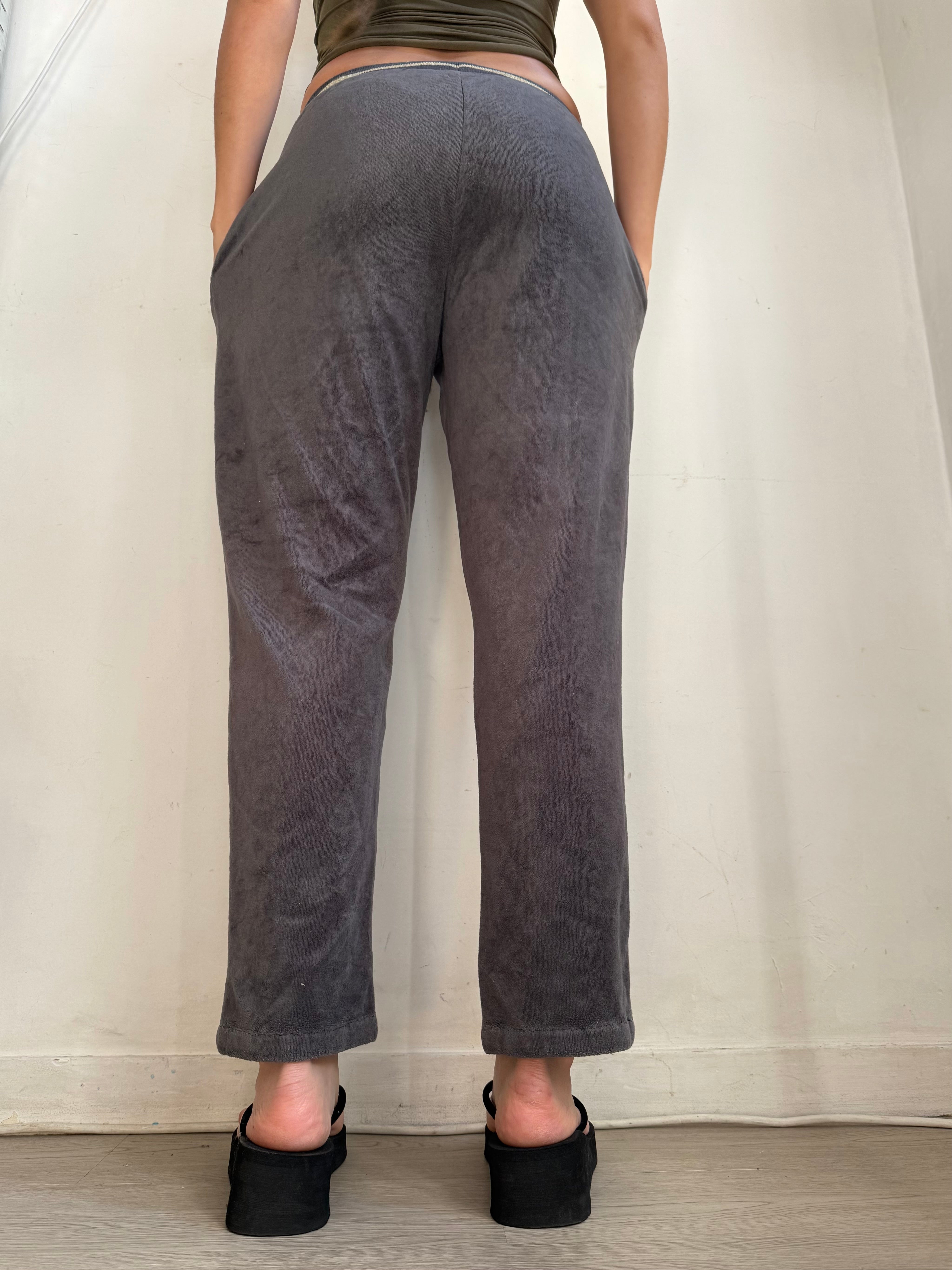 Grey activewear zip up sweatshirt + joggers set (M)